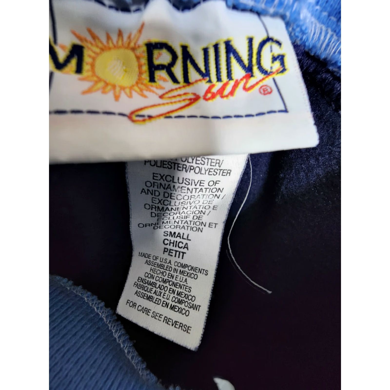 Vintage VINTAGE Morning Sun Shirt Womens S Navy Blue Snowflake 1990s Christmas Winter Sweatshirt Size S / US 4 / IT 40 - 3 Thumbnail