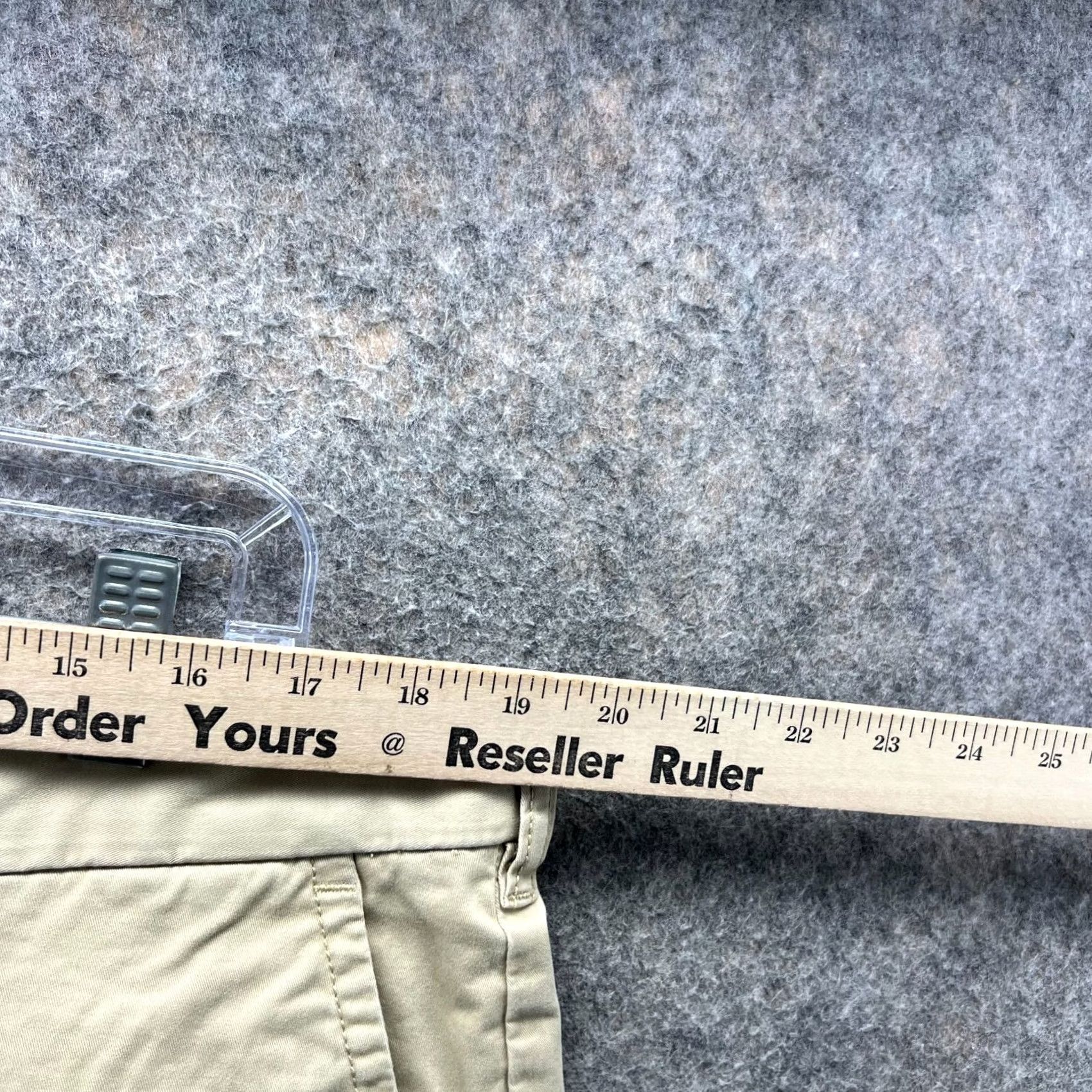 Tommy Hilfiger VINTAGE Tommy Hilfiger Pants Men 38x30 Khaki Chino Tan Beige Custom Fit Cotton Trousers Size US 38 / EU 54 - 5 Thumbnail
