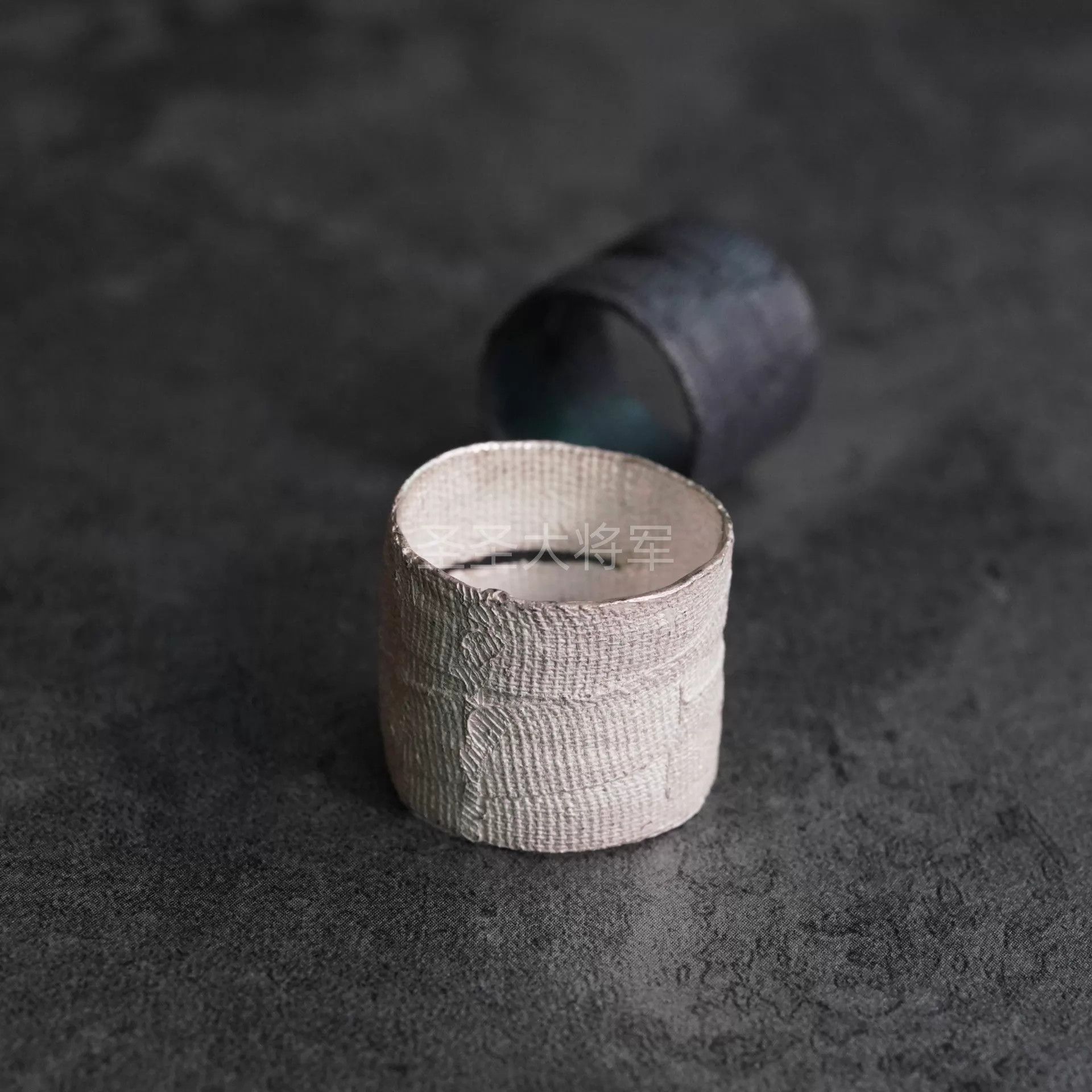DETAJ Detaj Vintage Cut Edge Band Ring White(12-22) Black(14-20) Size ONE SIZE - 7 Thumbnail