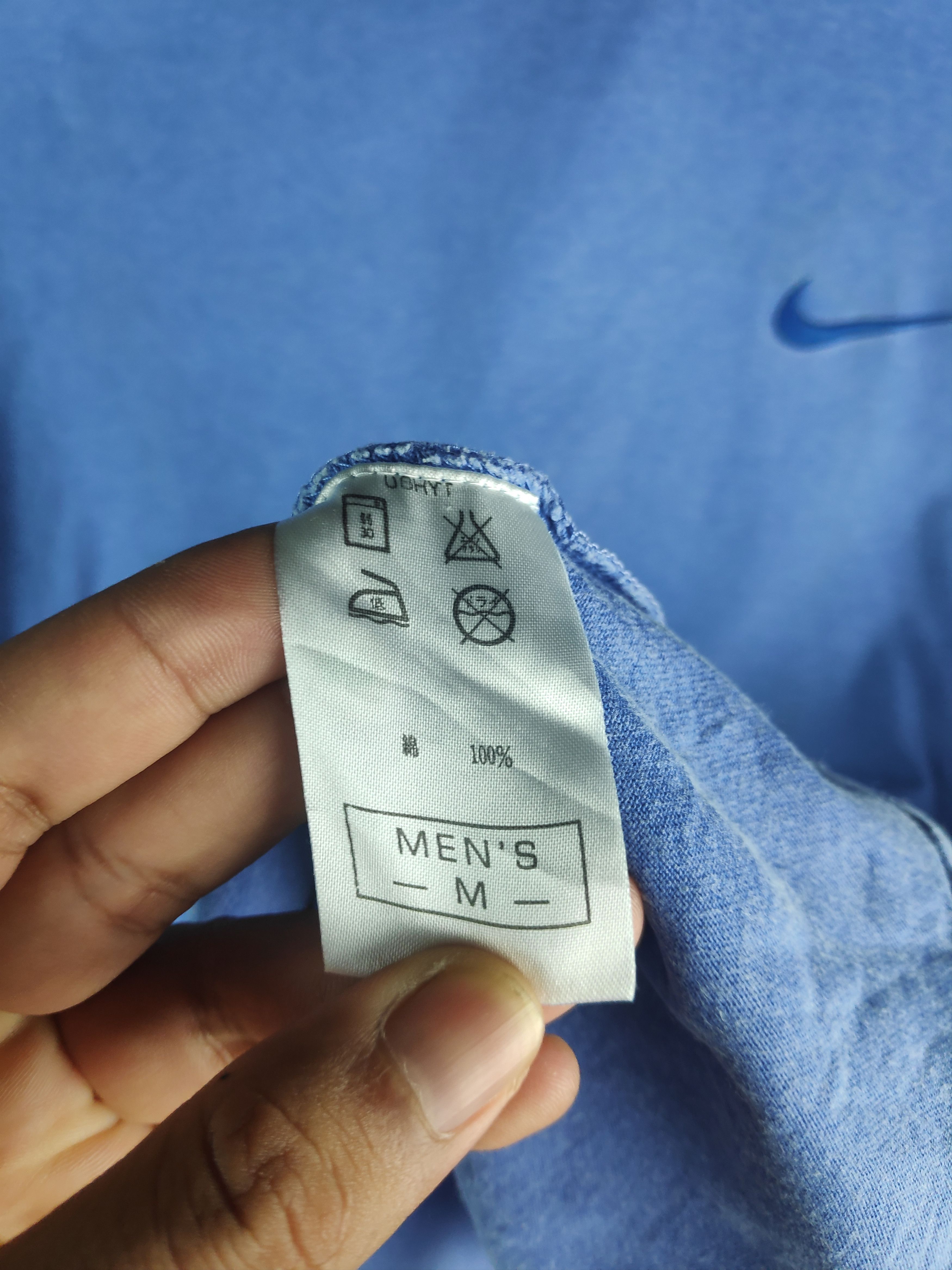 Nike × Vintage Vtg 90s Nike Swoosh Small Logo Embroided Faded Wash Tee Size US M / EU 48-50 / 2 - 7 Thumbnail