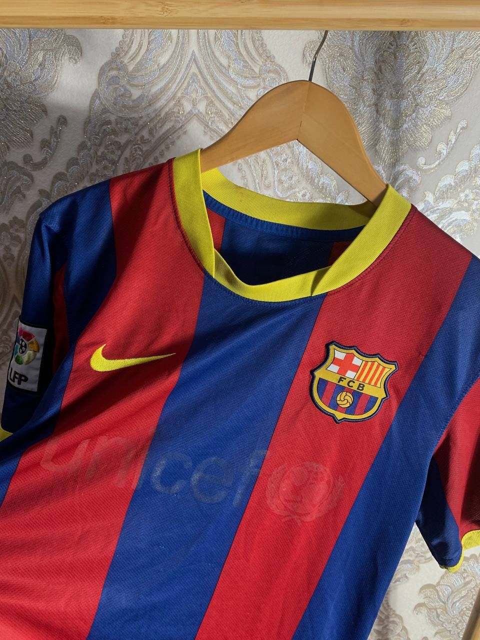 Nike Vintage Nike FC Barcelona Spain Soccer Jersey Retro Y2K Size US M / EU 48-50 / 2 - 2 Thumbnail