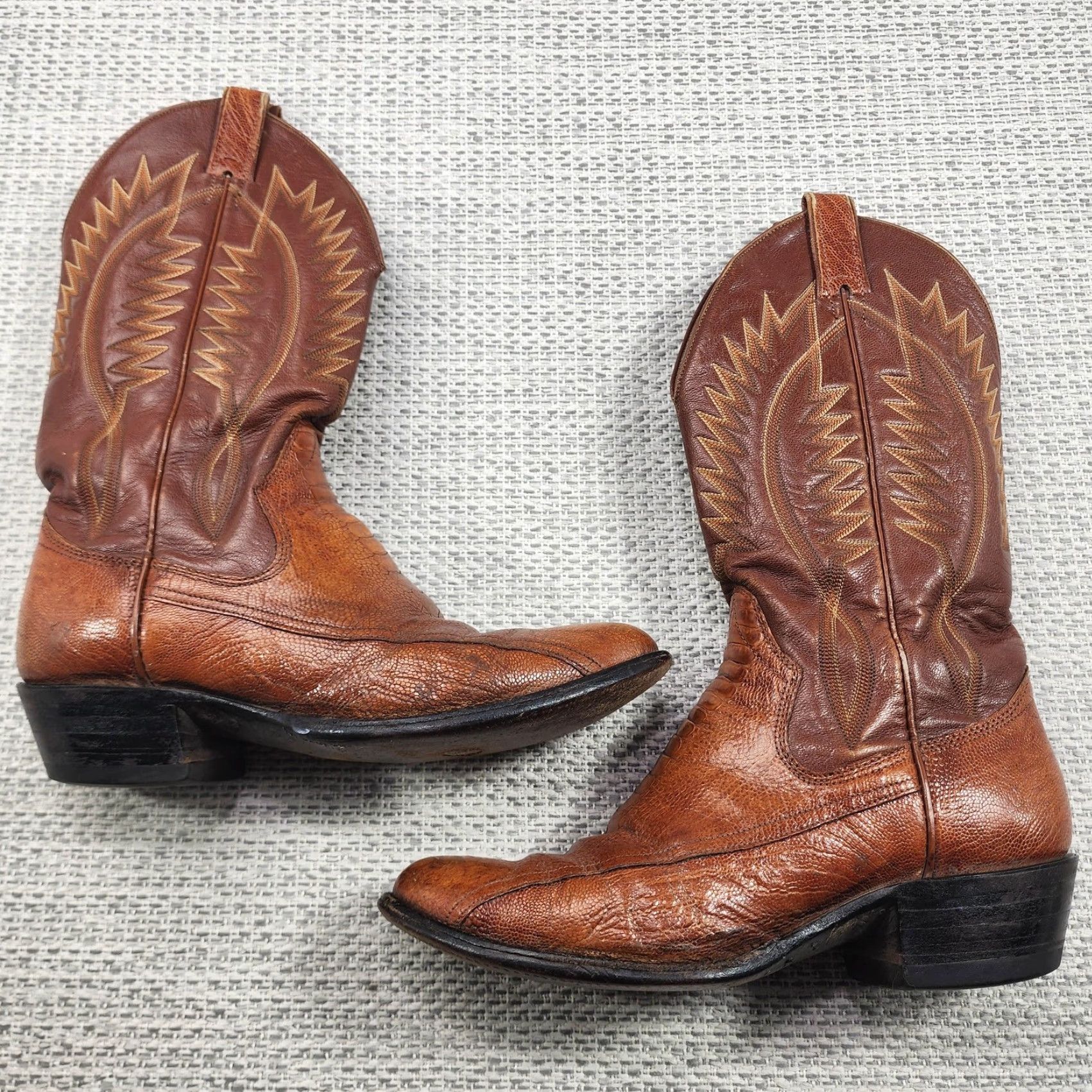 Sanders VINTAGE Sanders Snake Skin Cowboy Boots Mens Size 8.5 Brown Western Hand Made Boots - Western, Cowboy, Leather, Pointed Toe, Pull On, 8.5 Mens Size US 9 / EU 42 - 2 Thumbnail