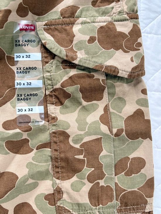 Levi's Levi's Men’s Brown and Green Duck Camo Cargo Pants Size US 30 / EU 46 - 2 Thumbnail