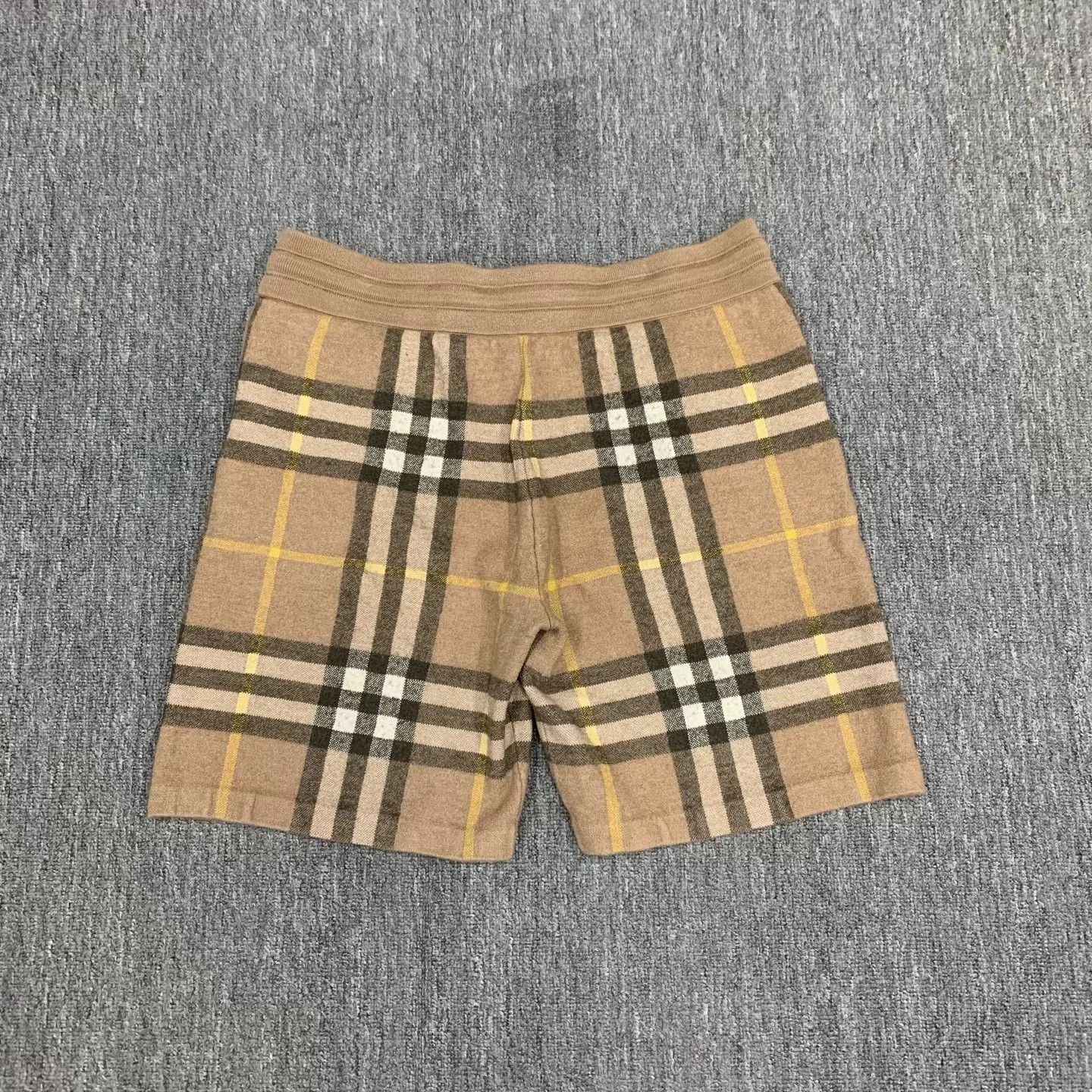 Burberry BURBERRY classic stripe wool knit shorts XL 95 new Size US 36 / EU 52 - 2 Thumbnail