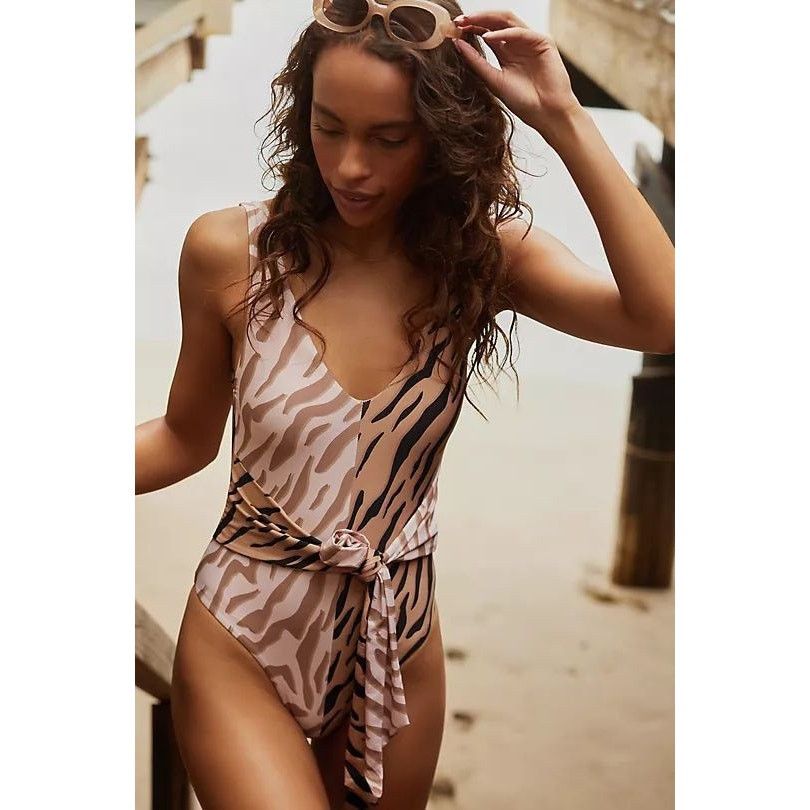 Anthropologie × Beach Riot New Animal Print Tie-Front One-Piece Swimsuit $188 LARGE Size L / US 10 / IT 46 - 1 Thumbnail