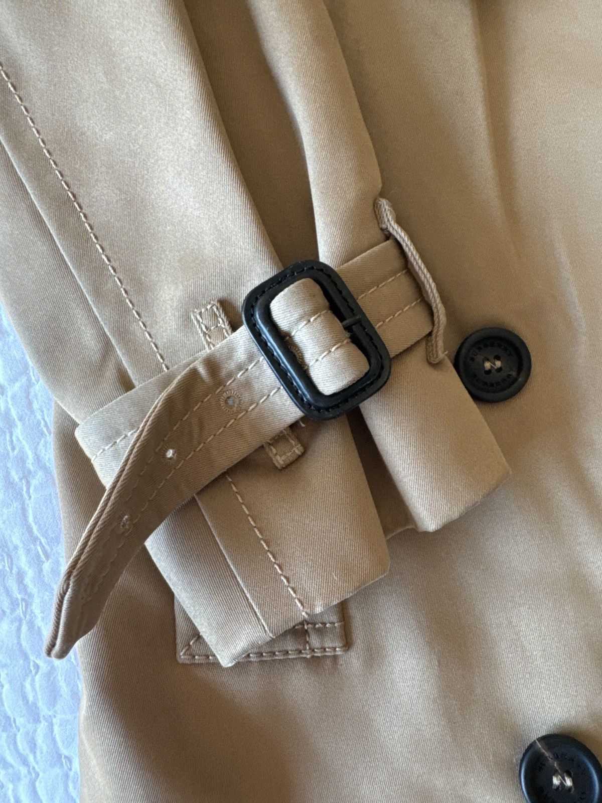 Burberry Burberry Trench Coat Fall 2016 runway Size US M / EU 48-50 / 2 - 6 Thumbnail
