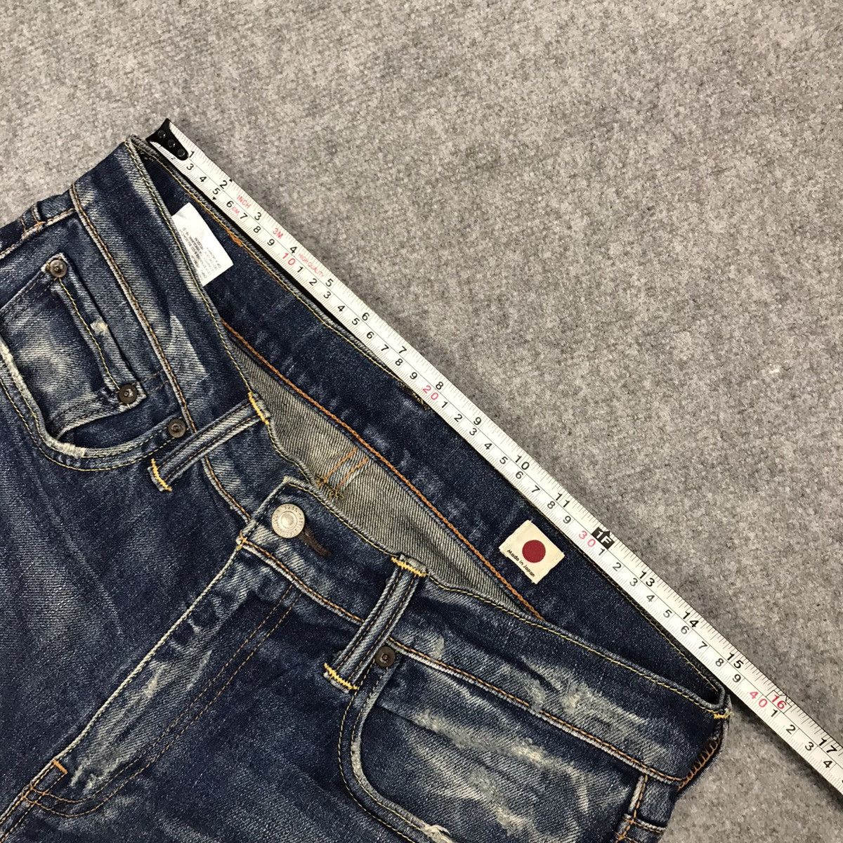 Japanese Brand × Levi's Vintage Clothing LEVIS 502 JAPAN BLUE FADED DENIM PANTS Size US 30 / EU 46 - 13 Thumbnail