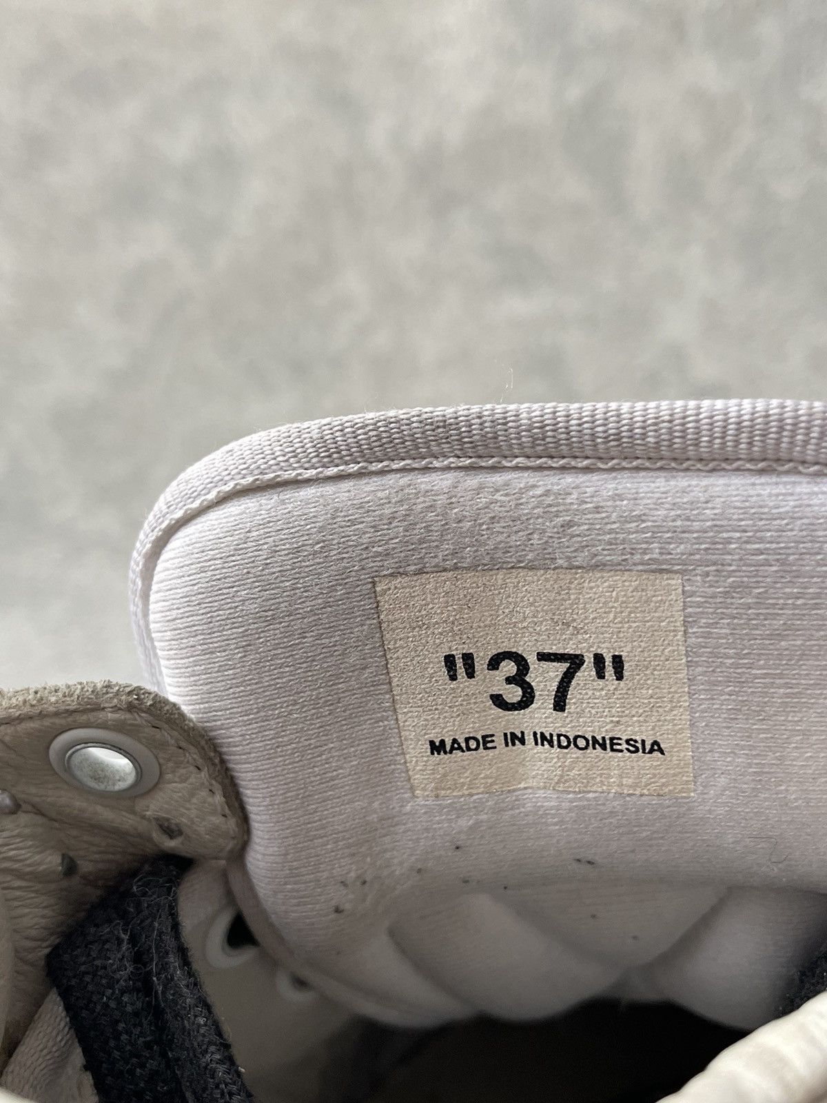 Off-White Off-White OFF Court Low 3.0 Sneakers Size 37 US 7 Size US 7 / IT 37 - 17 Thumbnail