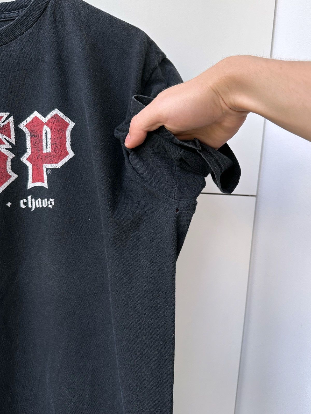 Flip Skateboards VINTAGE 90’s FLIP SKATEBOARDS TRASHED TEE Y2K HOOK-UPS Size US M / EU 48-50 / 2 - 5 Thumbnail