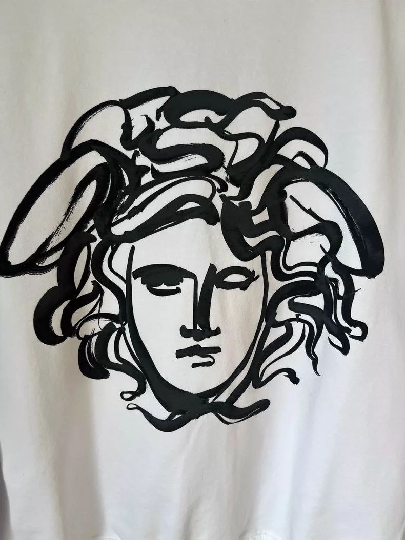 Other Versace Men's Medusa avatar white long-sleeved T-shirt swe Size US M / EU 48-50 / 2 - 2 Thumbnail