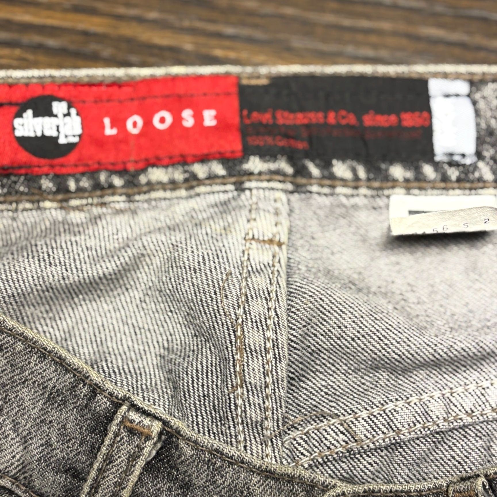 Levi's VINTAGE Levi's Silvertab Jeans 29x30 Black Button Fly Loose Straight Mens 1993 Vintage Size US 30 / EU 46 - 2 Thumbnail