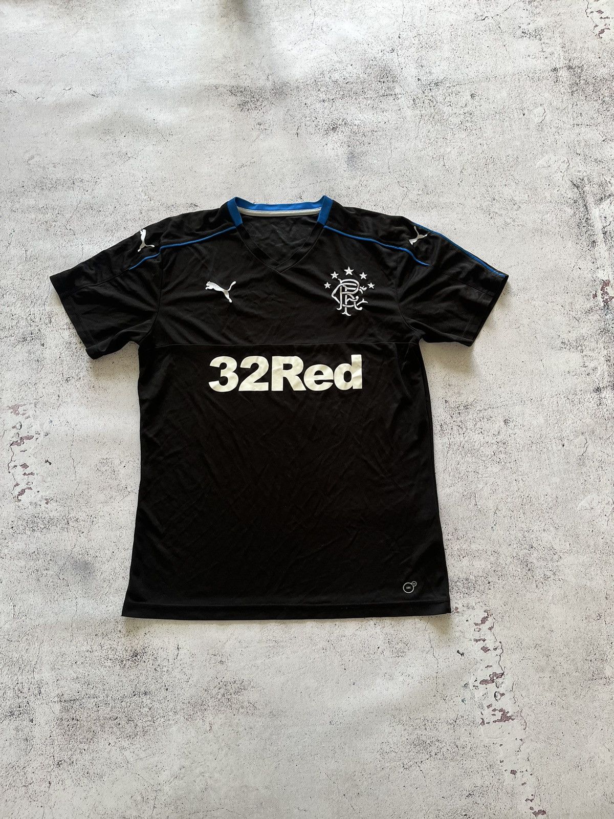 Puma GLASGOW RANGERS 2017 2018 THIRD FOOTBALL SOCCER JERSEY PUMA Size US M / EU 48-50 / 2 - 2 Thumbnail