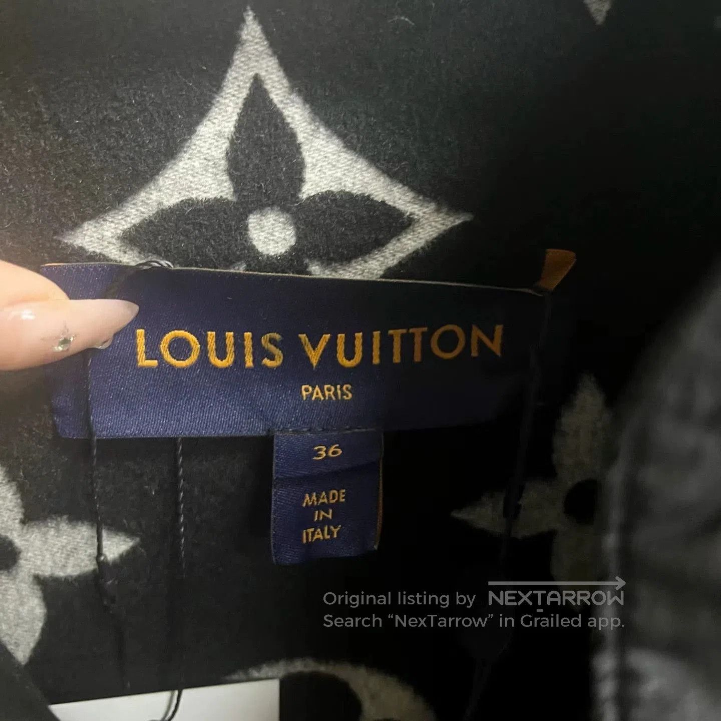 Louis Vuitton Louis Vuitton Black Hooded Zip Jacket. Size XS / US 0-2 / IT 36-38 - 2 Thumbnail