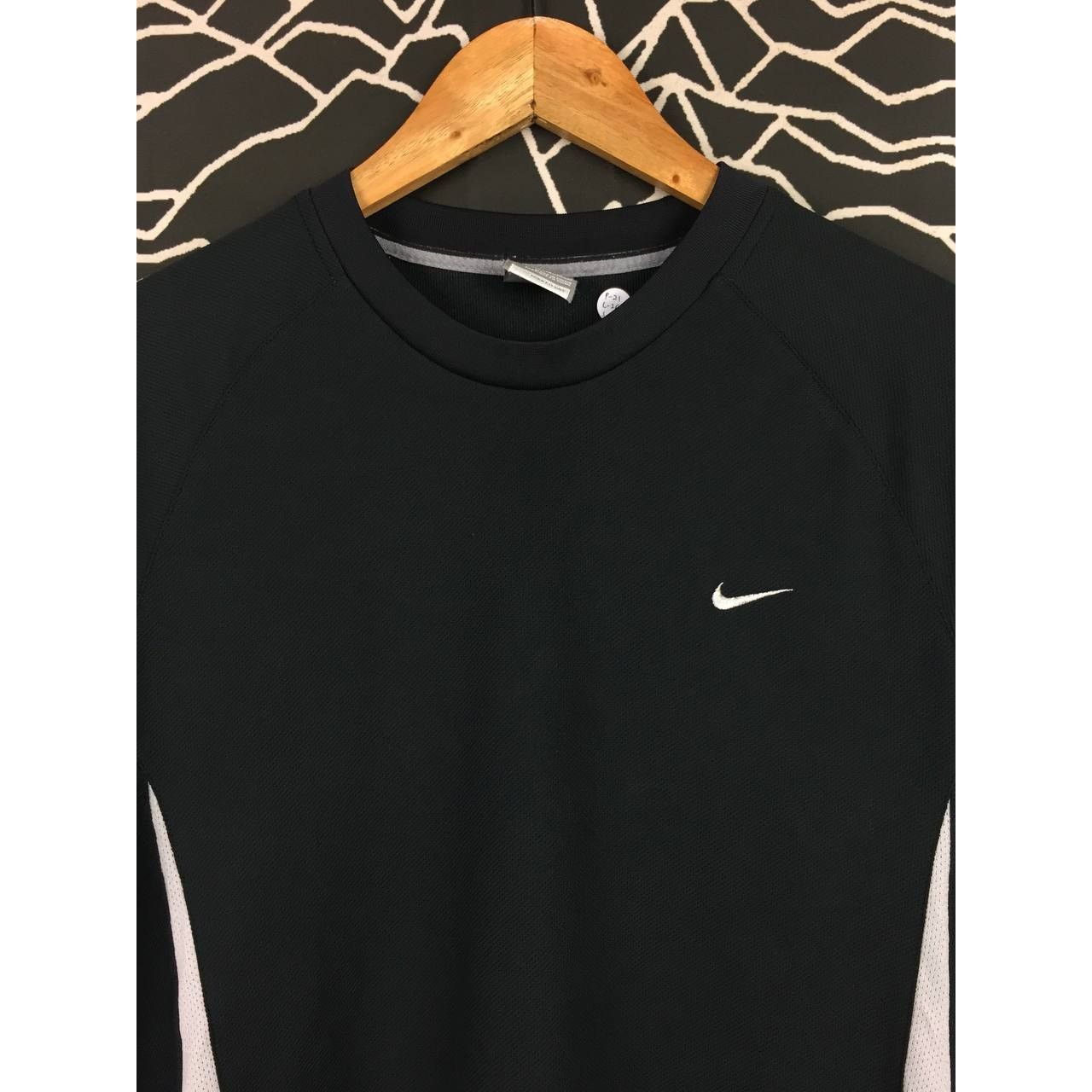 Nike × Vintage Nike FIT DRY Swoosh Embroidered Logo Sportswear Jersey Size US M / EU 48-50 / 2 - 3 Thumbnail
