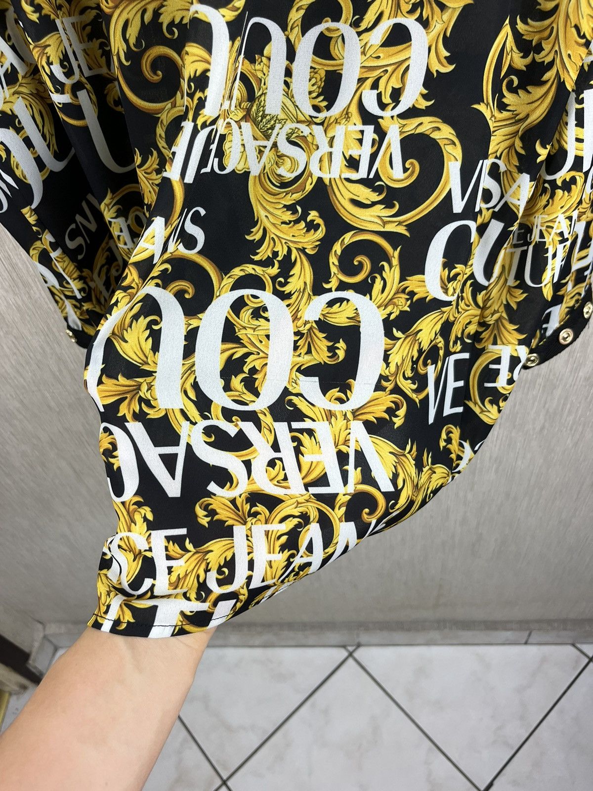 Versace × Versace Jeans Couture Versace Jeans Couture full print shirt gold details monogram Size US L / EU 52-54 / 3 - 23 Thumbnail