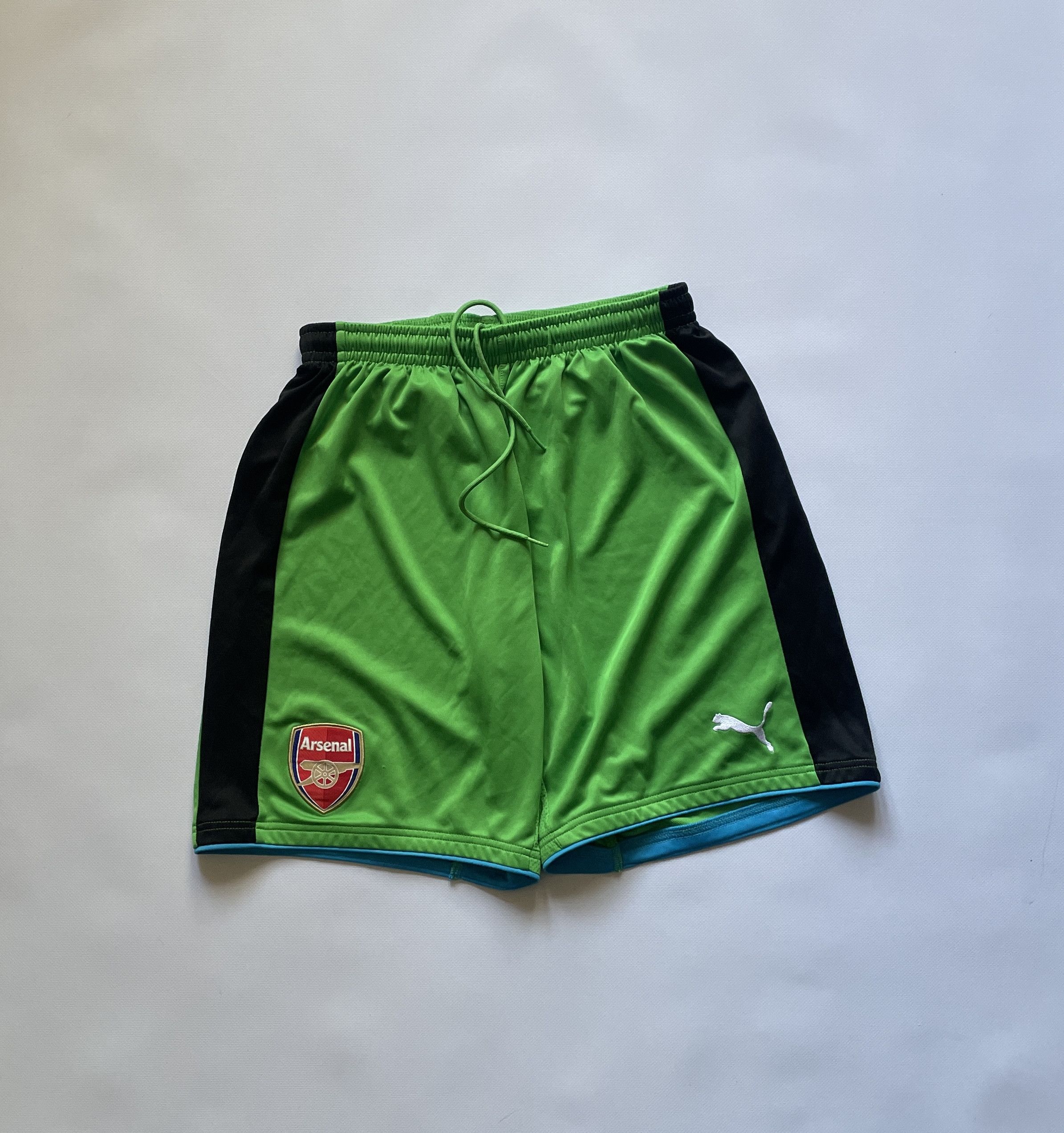 Puma Arsenal London Goalkeeper Football Shorts 2015 2016 Soccer Size US 34 / EU 50 - 1 Thumbnail