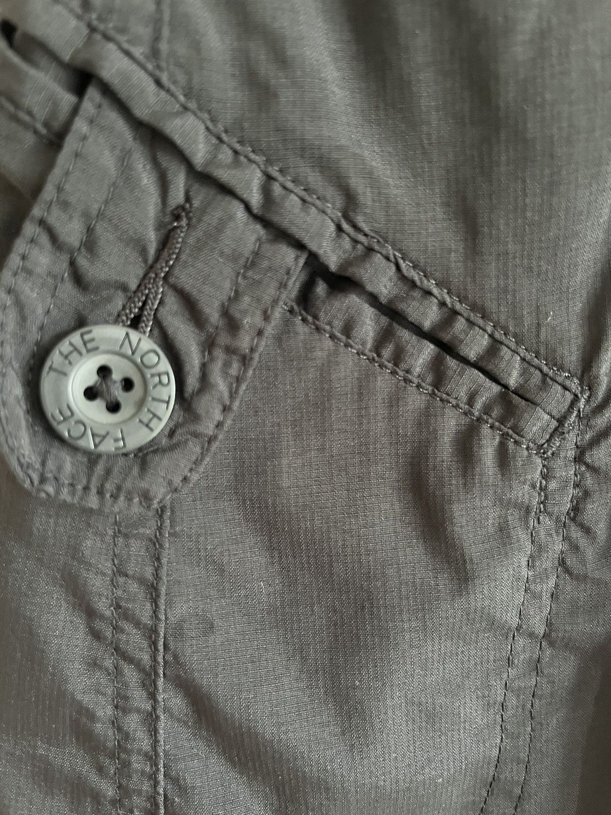 The North Face The North Face nylon cargo skirt Size 28" / US 6 / IT 42 - 6 Thumbnail
