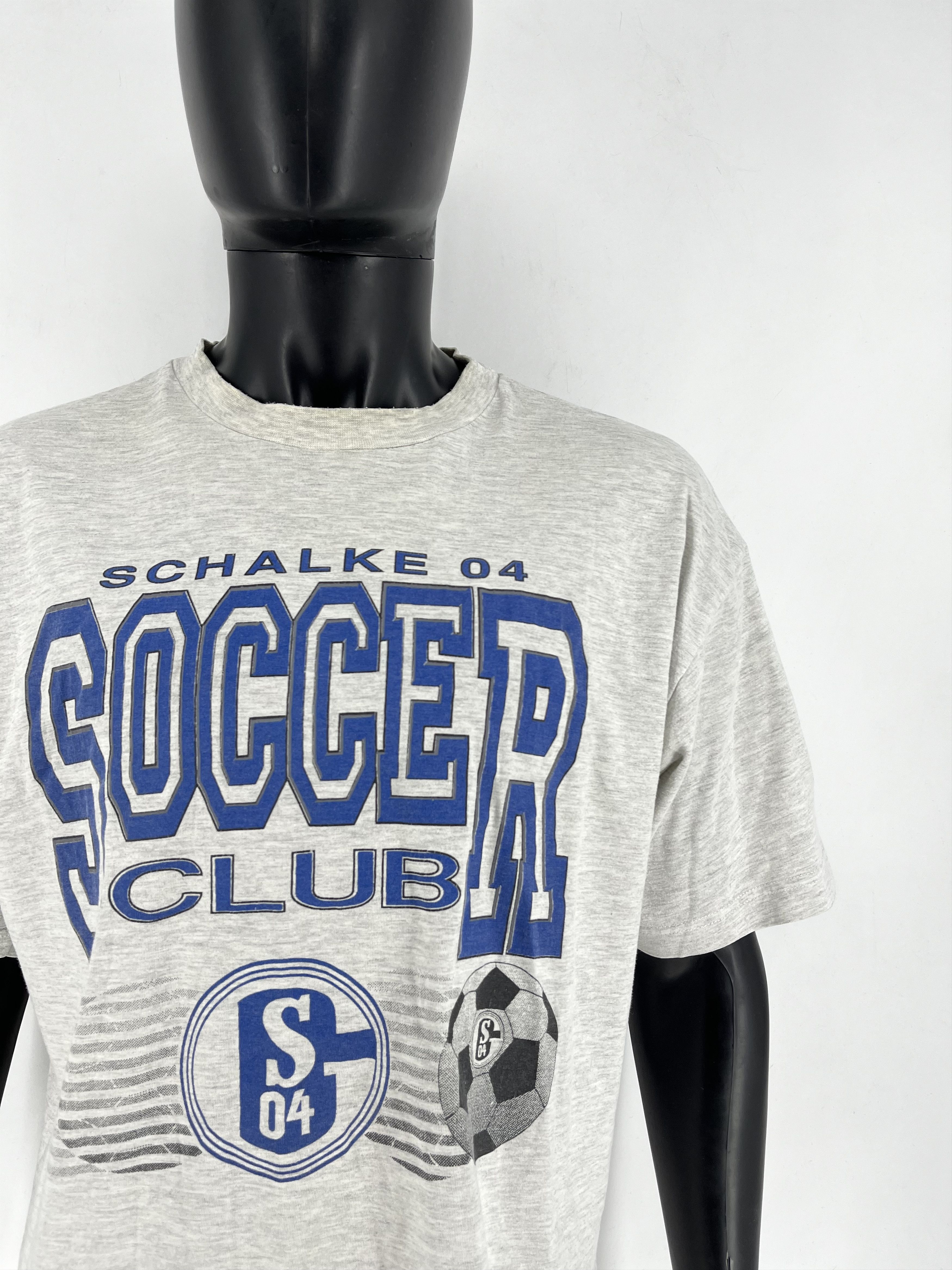 Vintage Mens Vintage Y2K T Shirt Schalke 04 Size XL Soccer Size US XL / EU 56 / 4 - 7 Thumbnail
