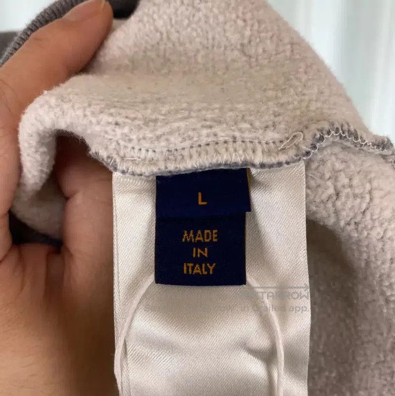 Louis Vuitton Louis Vuitton Gray Cotton Men's Sweatshirt . Size US L / EU 52-54 / 3 - 4 Thumbnail