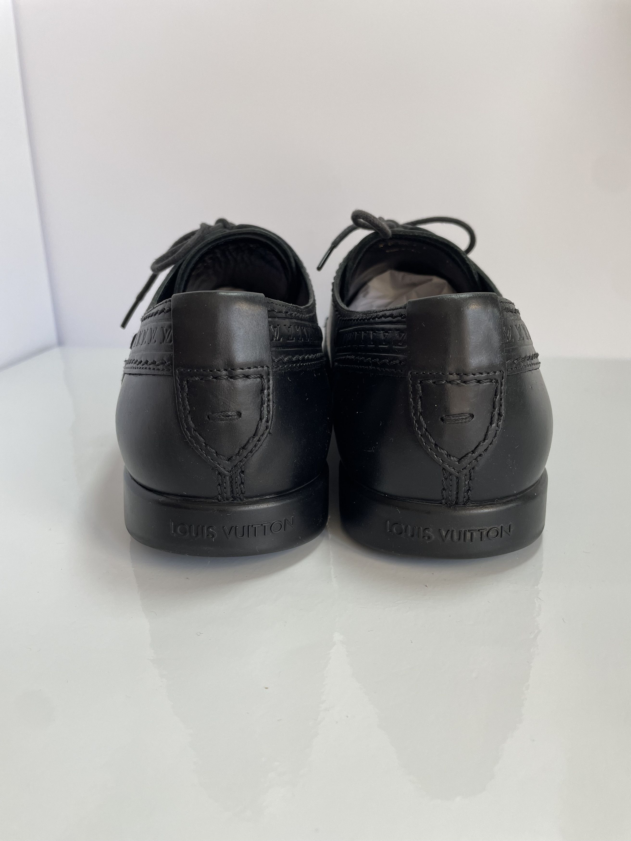 Louis Vuitton Louis Vuitton Men's Oxford Leather Shoes Size US 8.5 / EU 41-42 - 4 Thumbnail