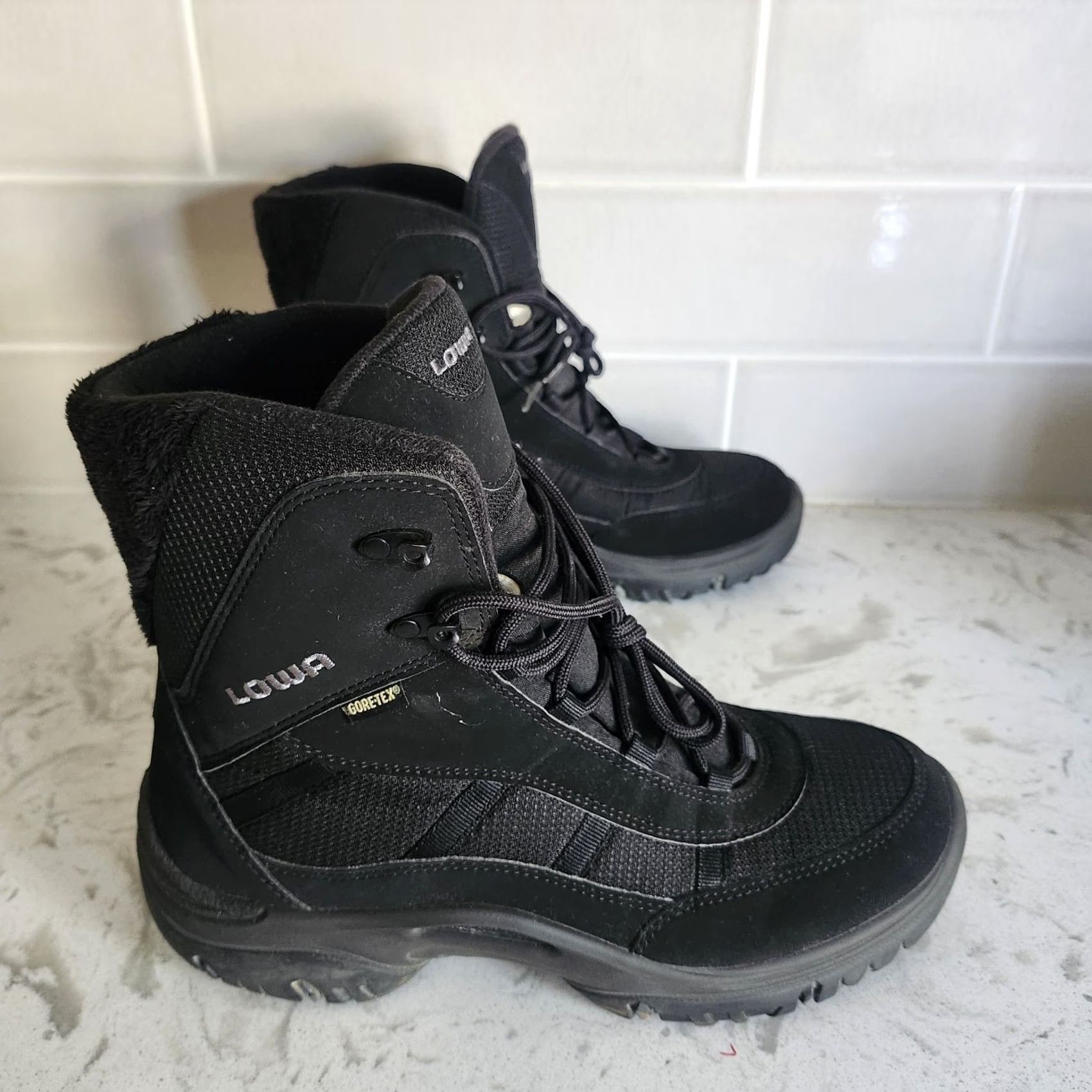 LOWA LOWA Trident II GTX WS Women's 10 Black GoreTex Winter Boots EU 42 Scarpe? Size US 10 / IT 40 - 4 Thumbnail