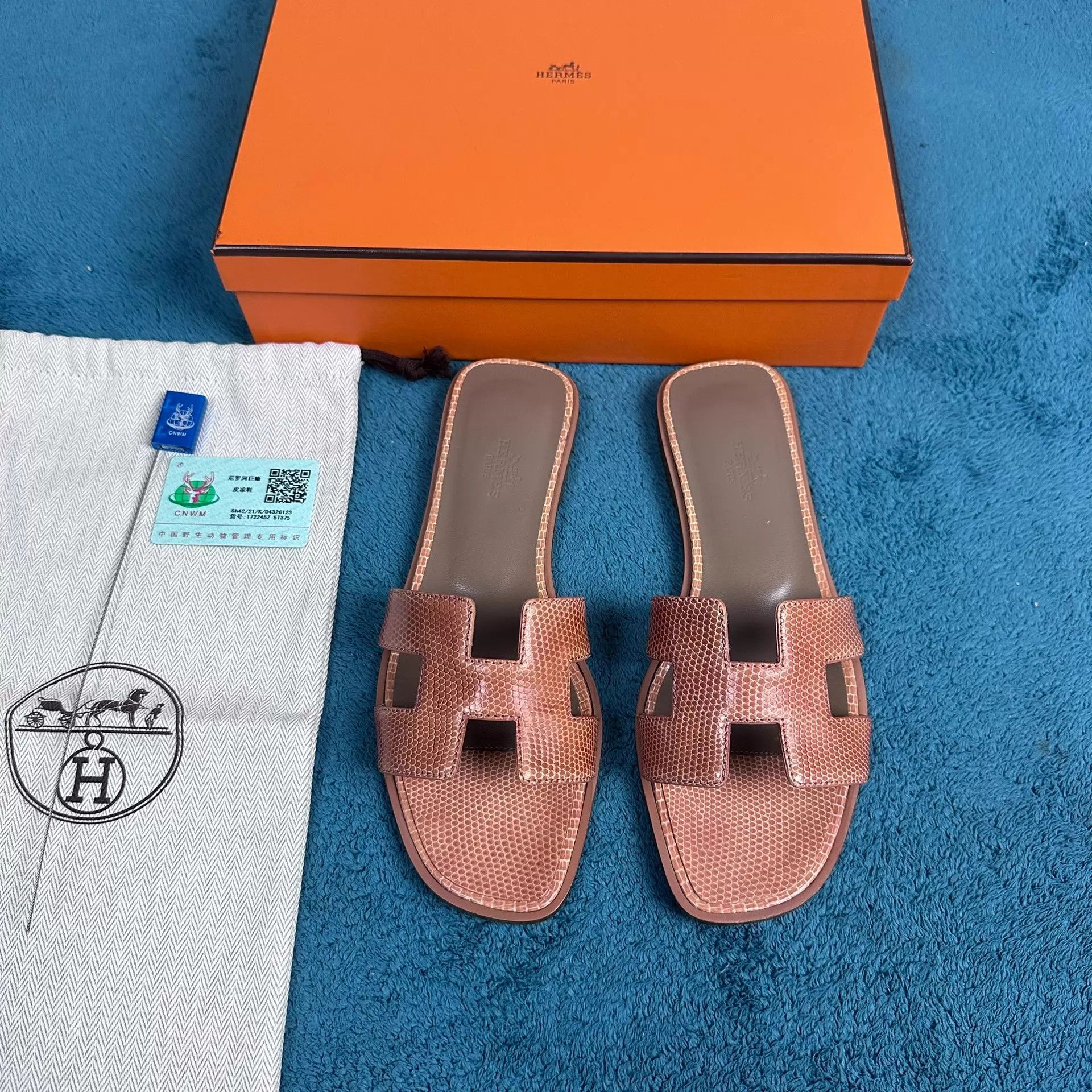 Hermes Hermès Oran Lizard Sandal Beige 37.5 Size US 7 / IT 37 - 1 Thumbnail