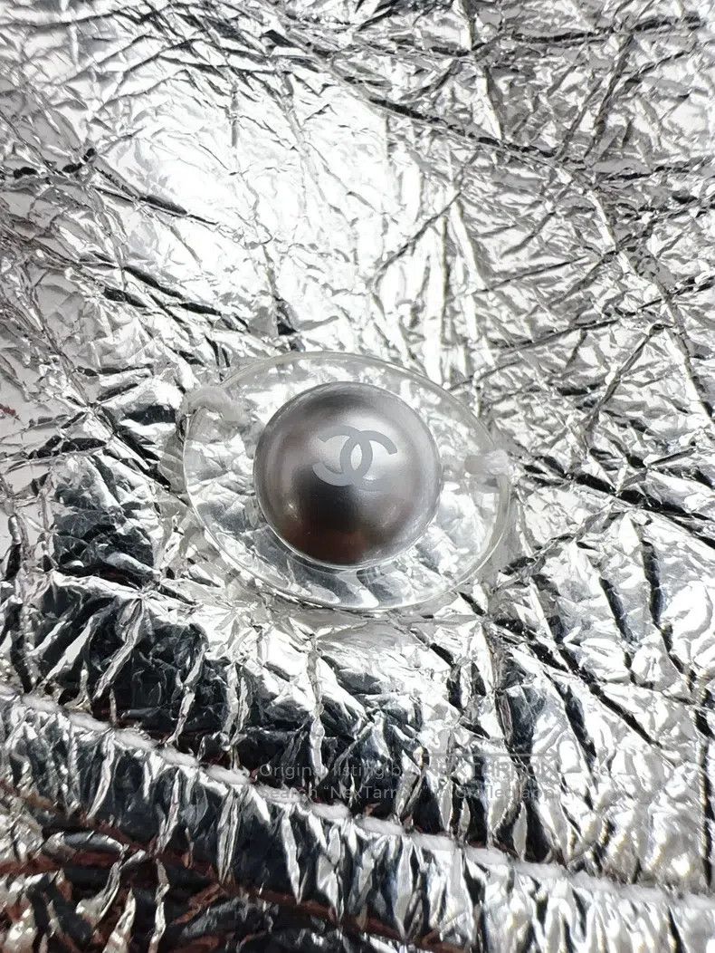 Chanel Chanel 17K ground control centre silver shiny skirt Size 24" / US 00 / IT 34 - 4 Thumbnail