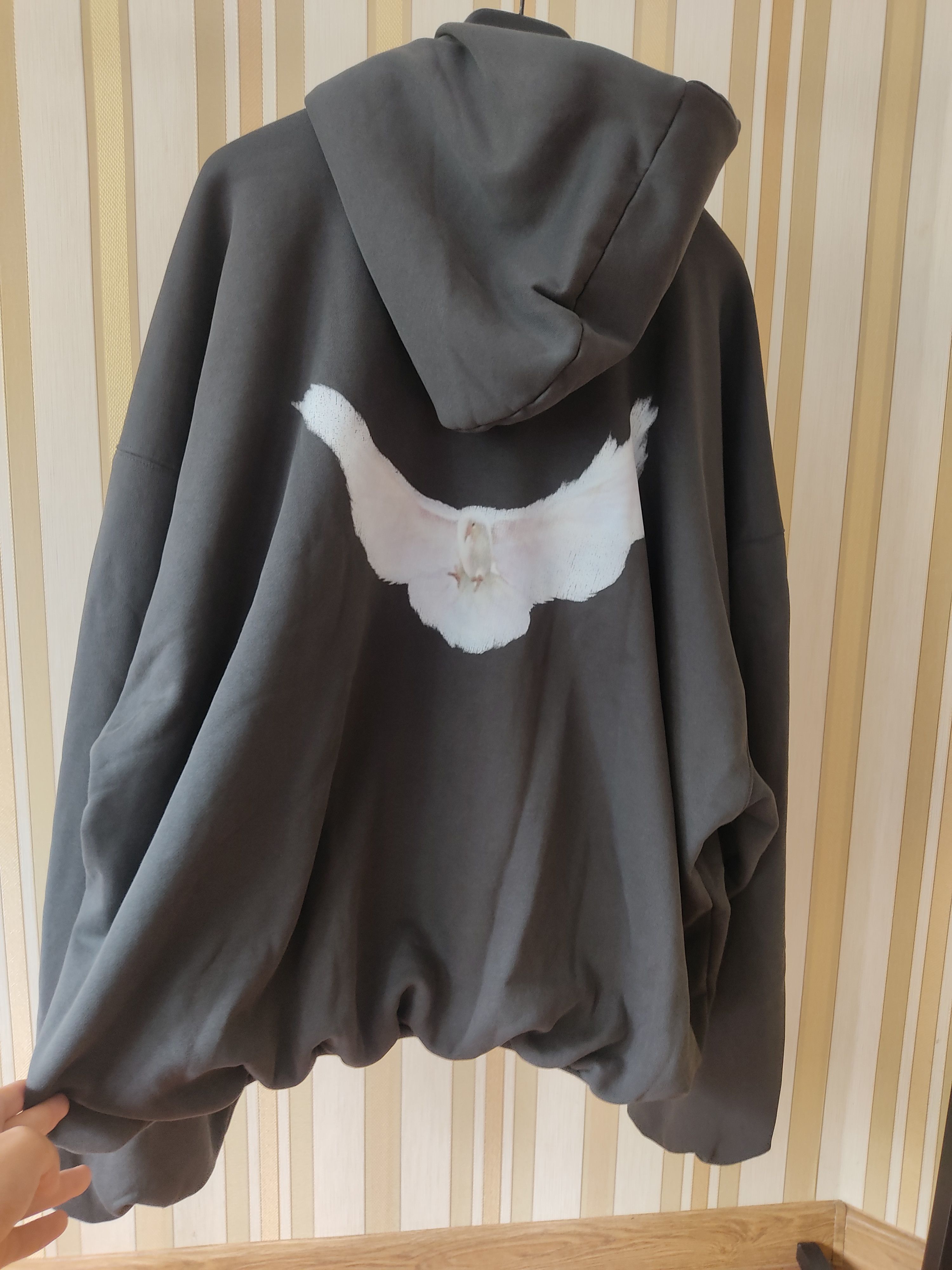Balenciaga × Gap × Kanye West 🕊️BNWT Yzy Yeezy Gap Balenciaga Dove Gray hoodie Size US L / EU 52-54 / 3 - 5 Thumbnail