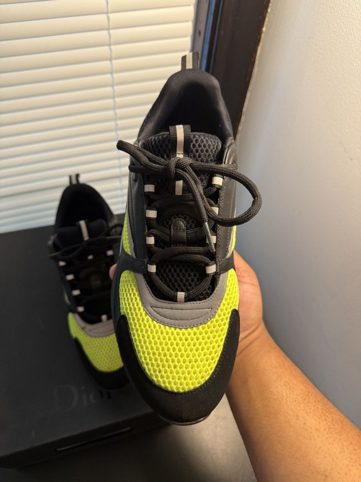 Dior Dior B22 Black Yellow Volt Size 11 US / 44 EU Size US 11 / EU 44 - 11 Thumbnail