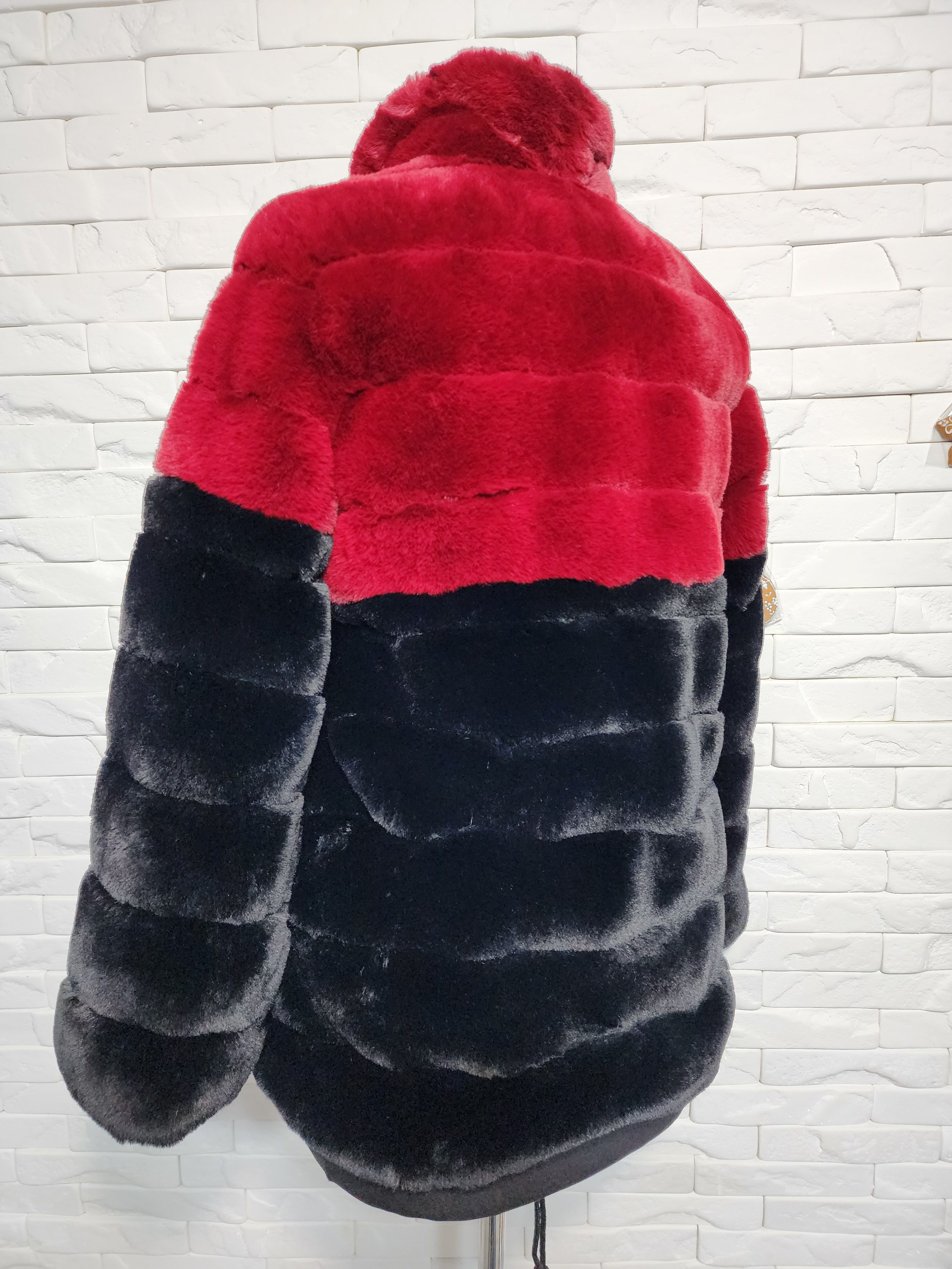 Furla Red @ Black Faux Fur Coat: Women's Warm Winter Outerwear Size M / US 6-8 / IT 42-44 - 6 Thumbnail