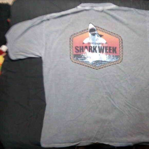 Other Crazy Shirts Discovery Shark Week T-Shirt Size US XXL / EU 58 / 5 - 6 Thumbnail