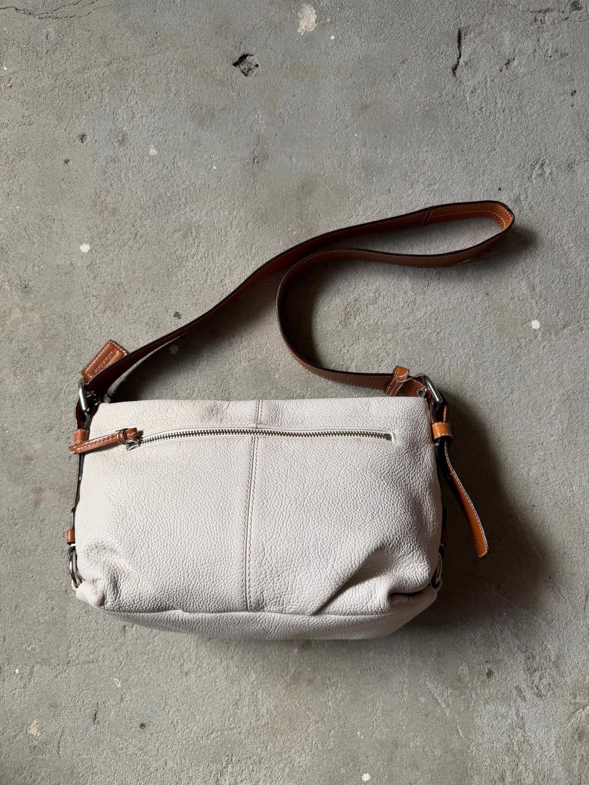 Coach Coach 2Way Pebbled Leather Soho Shoulder Bag White Size ONE SIZE - 6 Thumbnail