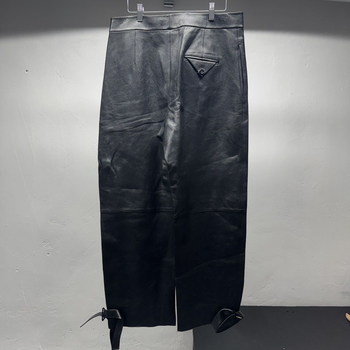 Bottega Veneta Bottega Veneta Pre Spring 2020 Leather Buckle Trouser Pants Size US 34 / EU 50 - 2 Thumbnail