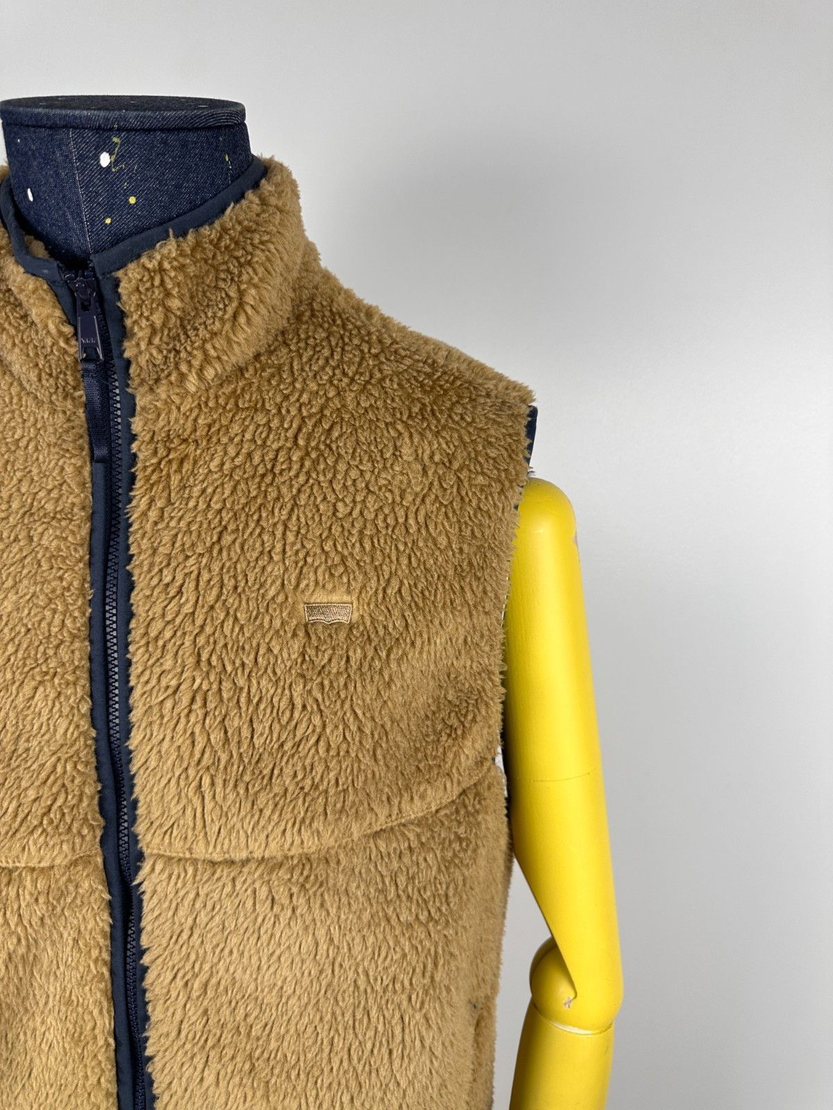 Levi's Levis Summit Sherpa Sleeveless Jacket Beige Vest Mens Size M Size US M / EU 48-50 / 2 - 2 Thumbnail