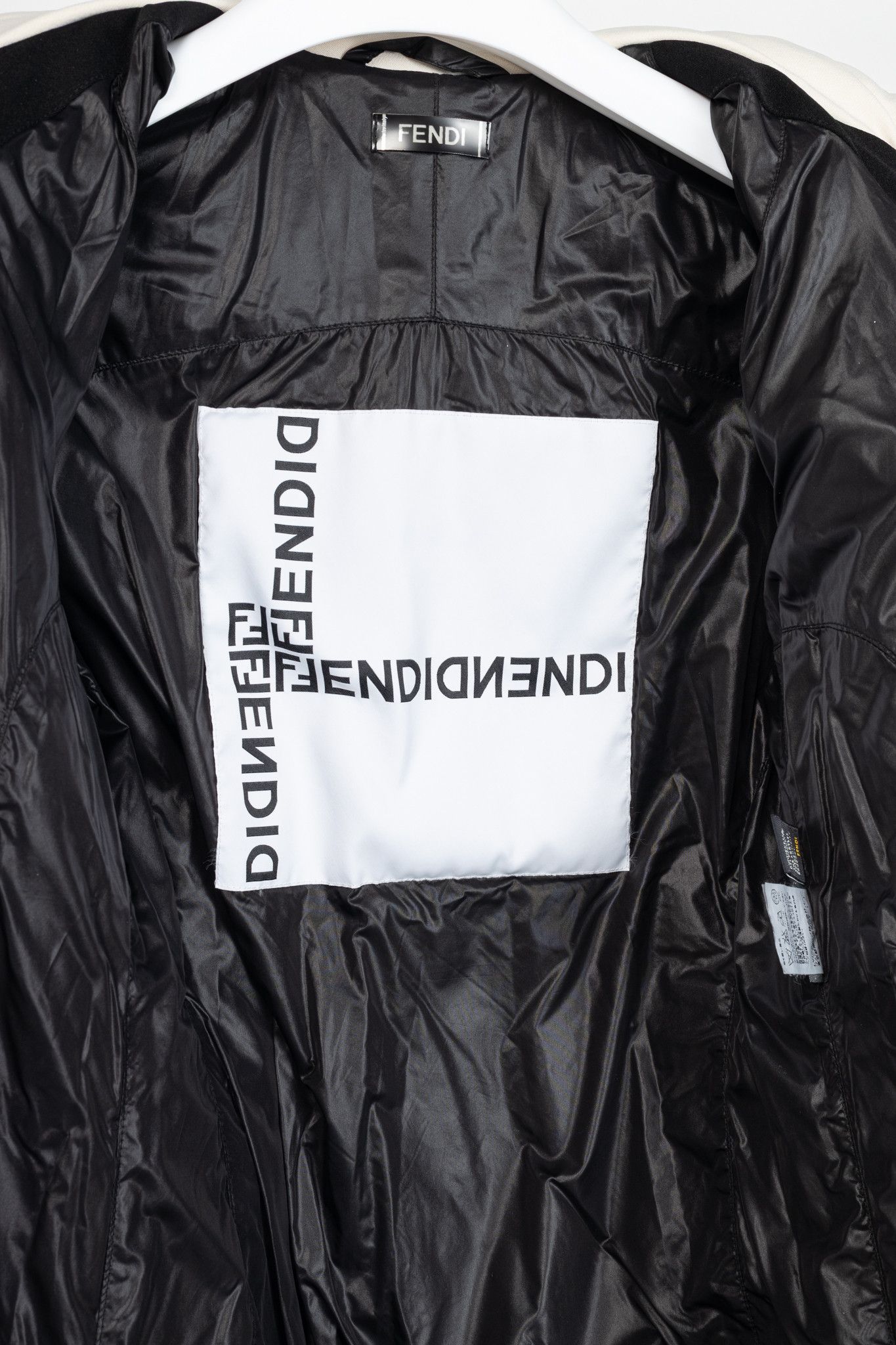 Fendi Fendi White & Black Colourblock Hidden-Hood Zip Jacket Size S / US 4 / IT 40 - 11 Thumbnail