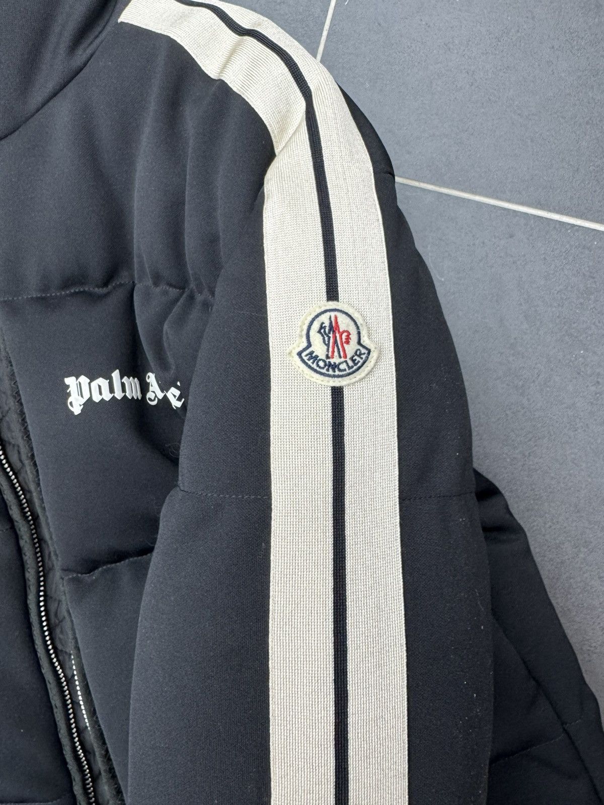 Moncler × Palm Angels Moncler palm angels puffer jacket Size US M / EU 48-50 / 2 - 4 Thumbnail