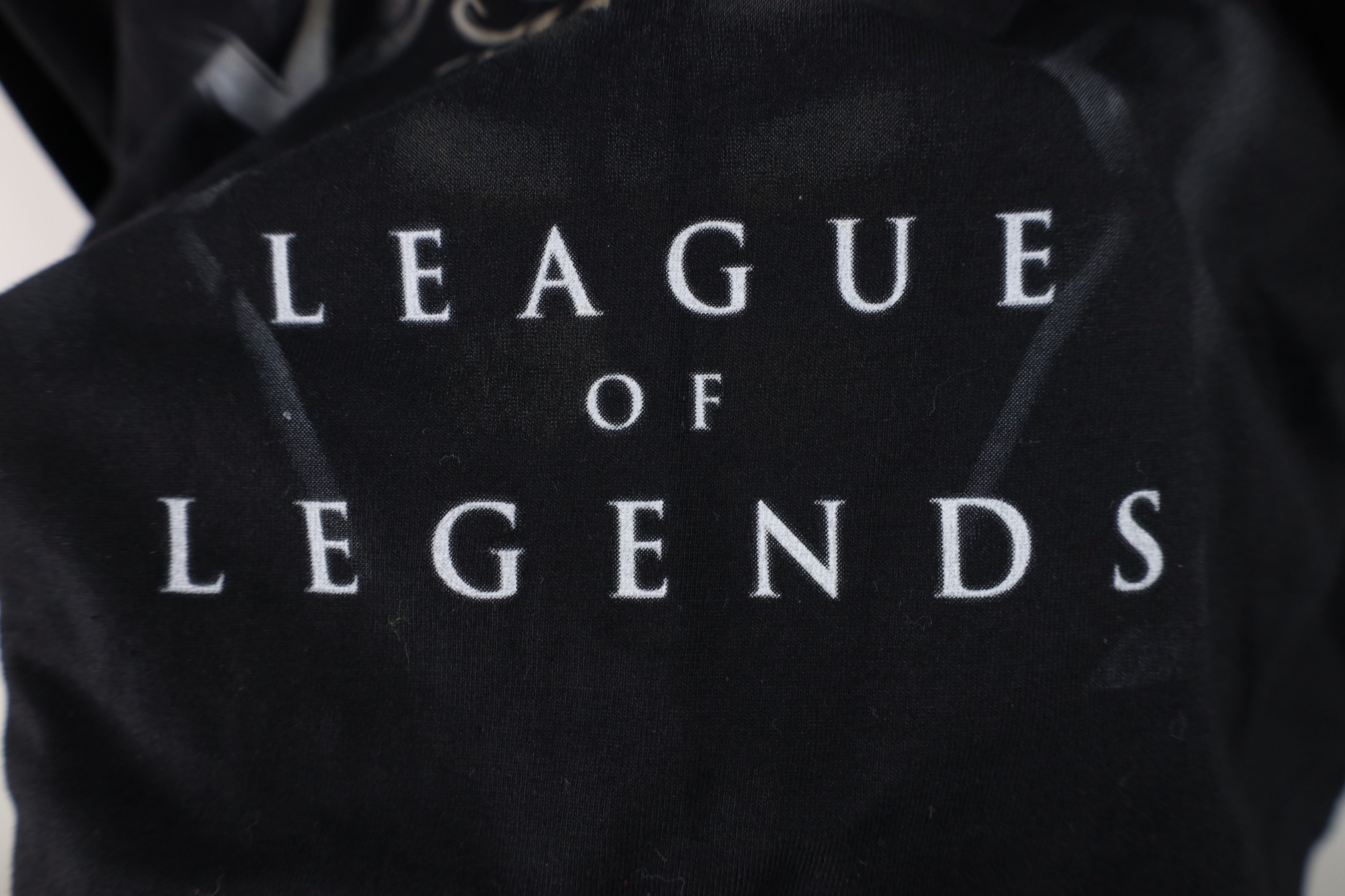 Other Deadstock League of Legend Video Game Long Sleeve T-Shirt Size US M / EU 48-50 / 2 - 7 Thumbnail