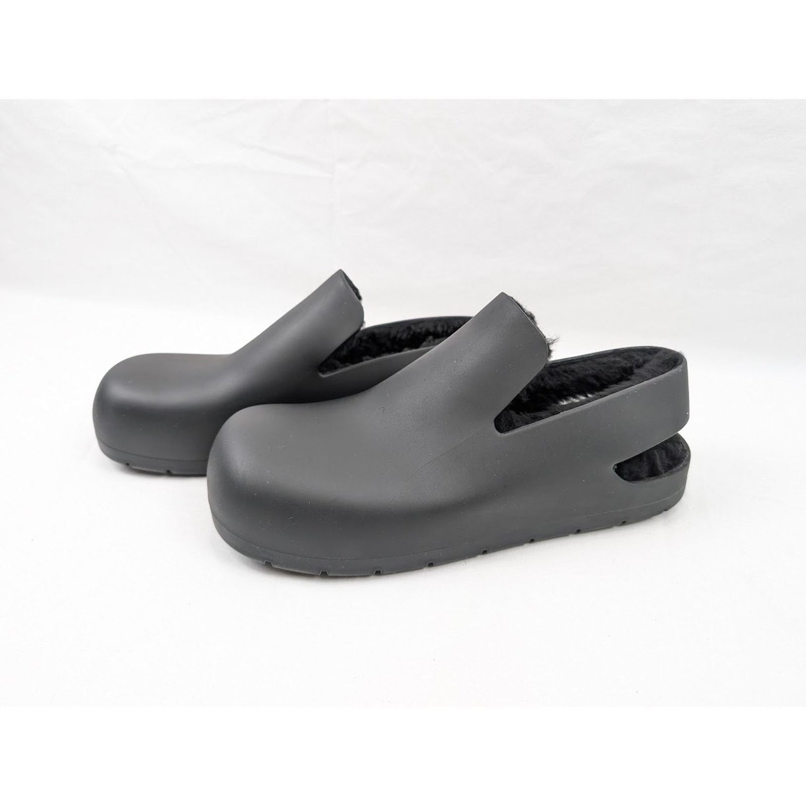 Bottega Veneta o1rshd1 Q:3/dup/ Rubber Sole shearling Puddle Sandal Black Size US 13 / EU 46 - 16 Thumbnail