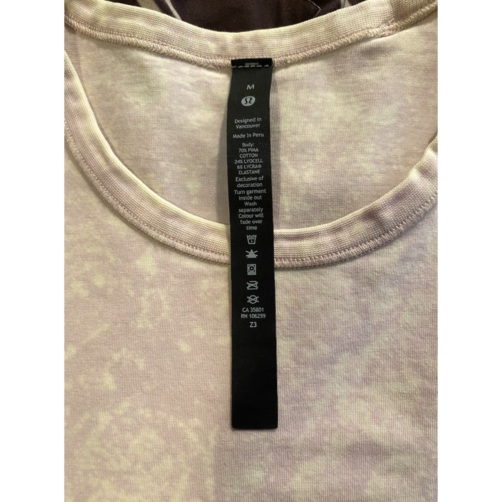 Lululemon Lululemon All Yours Tee Waist Length Tie Dye Pink M T-Shirt Women Short Sleeve Round Neck Activewear Yoga Gym Running 90s? Size M / US 6-8 / IT 42-44 - 4 Thumbnail