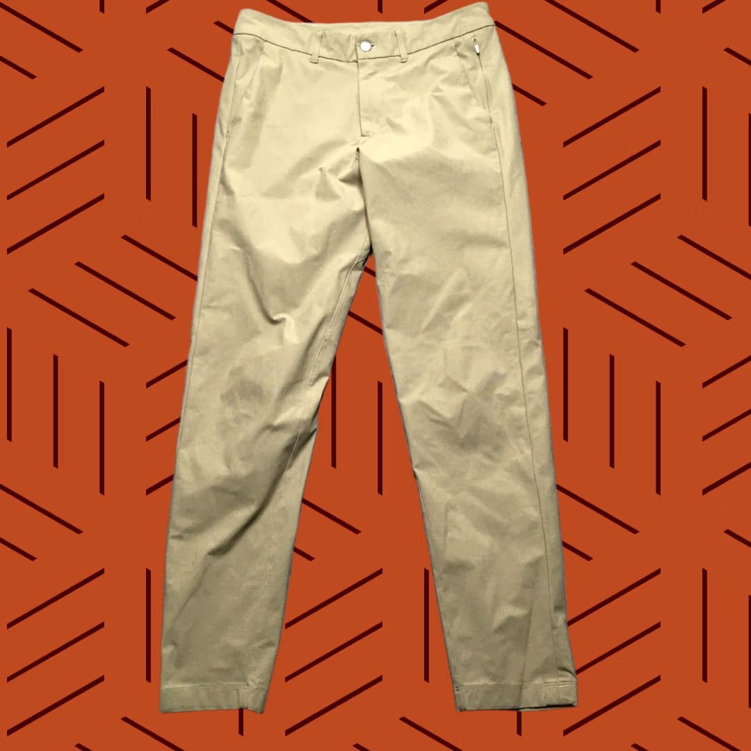 Lululemon Lululemon ABC Pant Mens 30x30 Beige Chino Slim Performance Golf Flat Front Classic Pockets Logo Size US 30 / EU 46 - 1 Thumbnail