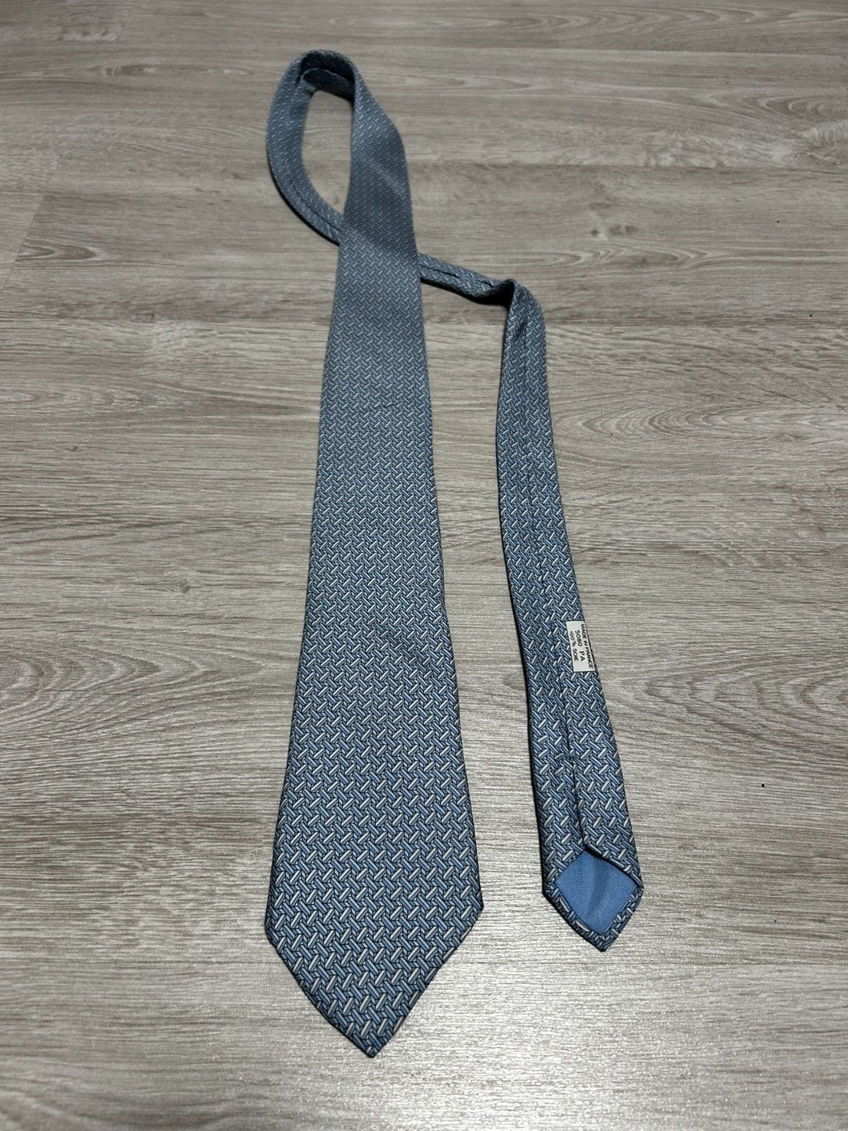 Hermes Authentic HERMES Paris 100% Silk Necktie Navy Blue Size ONE SIZE - 1 Thumbnail
