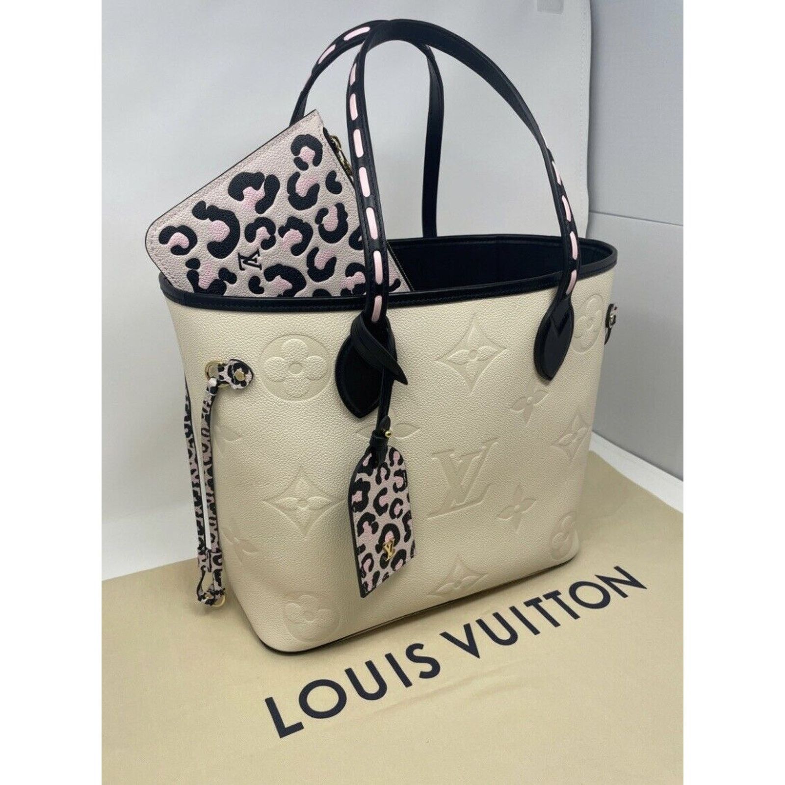Louis Vuitton Louis Vuitton Neverfull Wild At Heart MM Ivory Leather NEW Size ONE SIZE - 4 Thumbnail