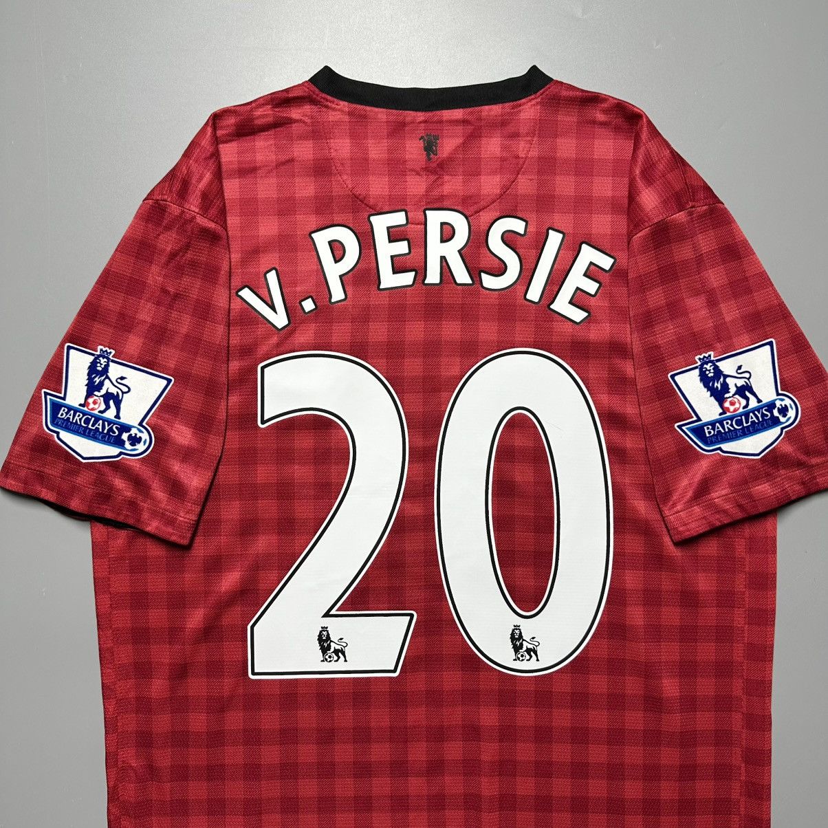 Vintage MANCHESTER UNITED NIKE 2012/2013 HOME JERSEY #20 VAN PERSIE Size US M / EU 48-50 / 2 - 12 Thumbnail