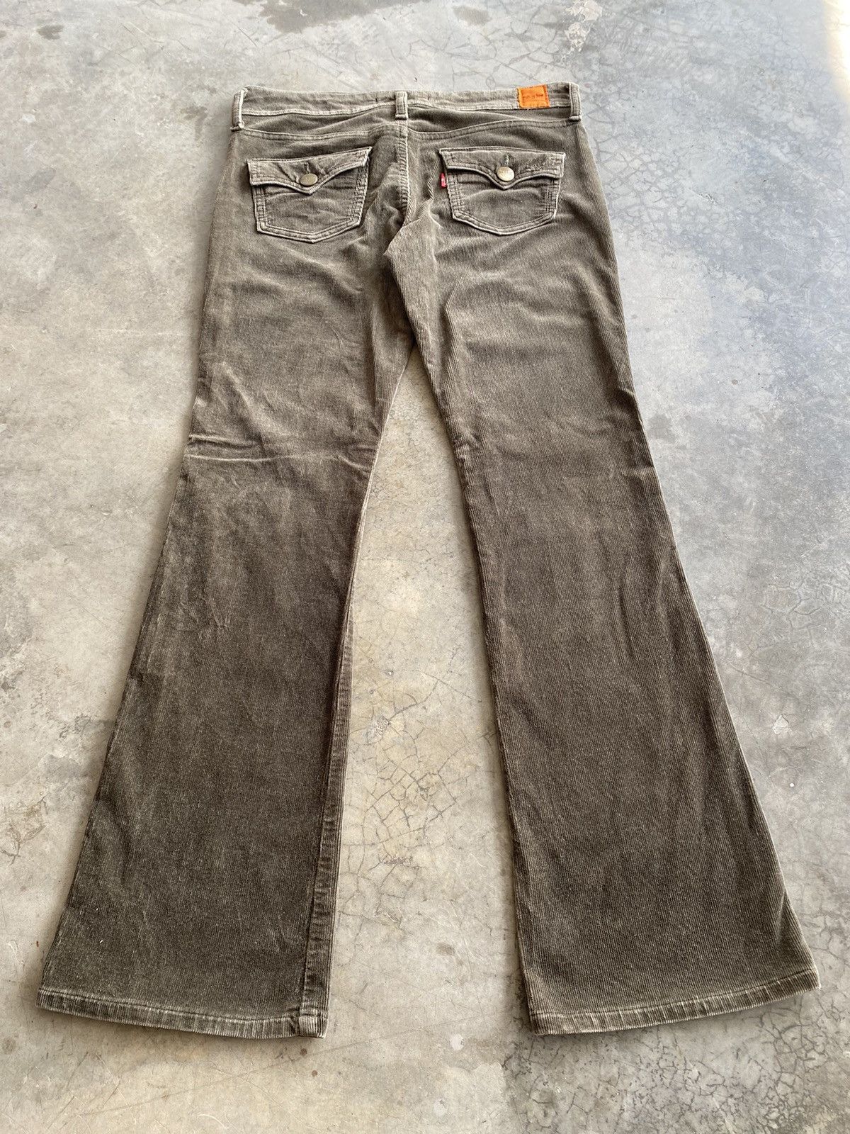 Chocolate × Levi's × Vintage Flare Levis Corduroy Brown Army Chocolate p172 Size 31" - 1 Thumbnail