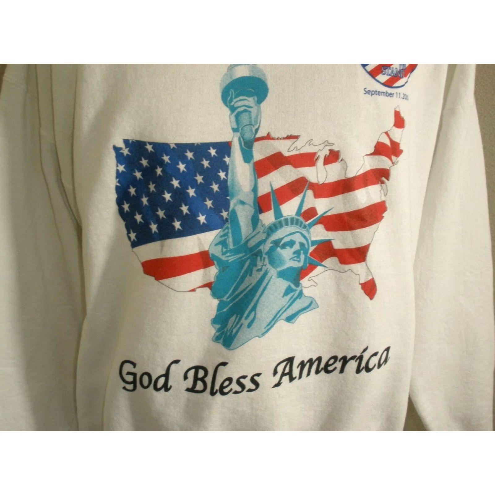 Fruit Of The Loom VINTAGE God Bless America Statue of Liberty Sept 11 2001 Sweatshirt XL White Fruit of the Loom Unisex Sweatshirt Size US XL / EU 56 / 4 - 4 Thumbnail