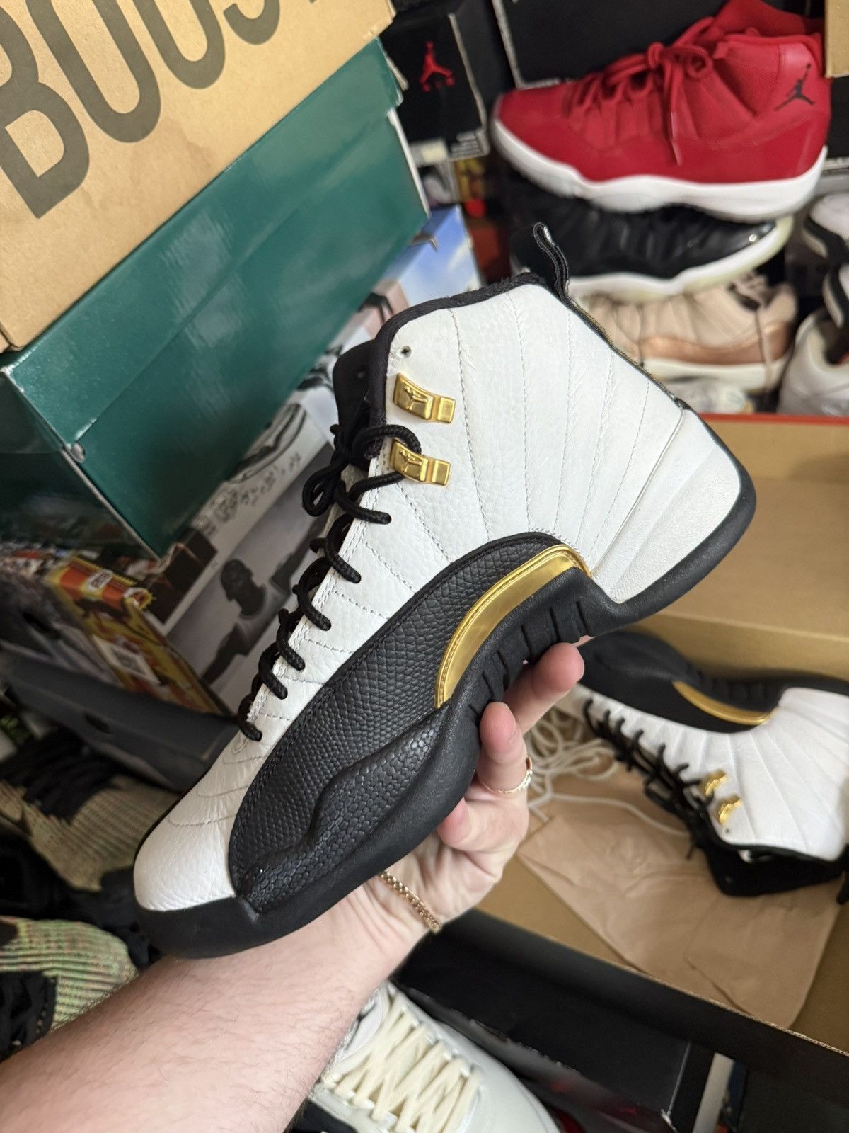 Jordan Brand Jordan retro 12 reverse taxi sz 8.5 Size US 8.5 / EU 41-42 - 3 Thumbnail