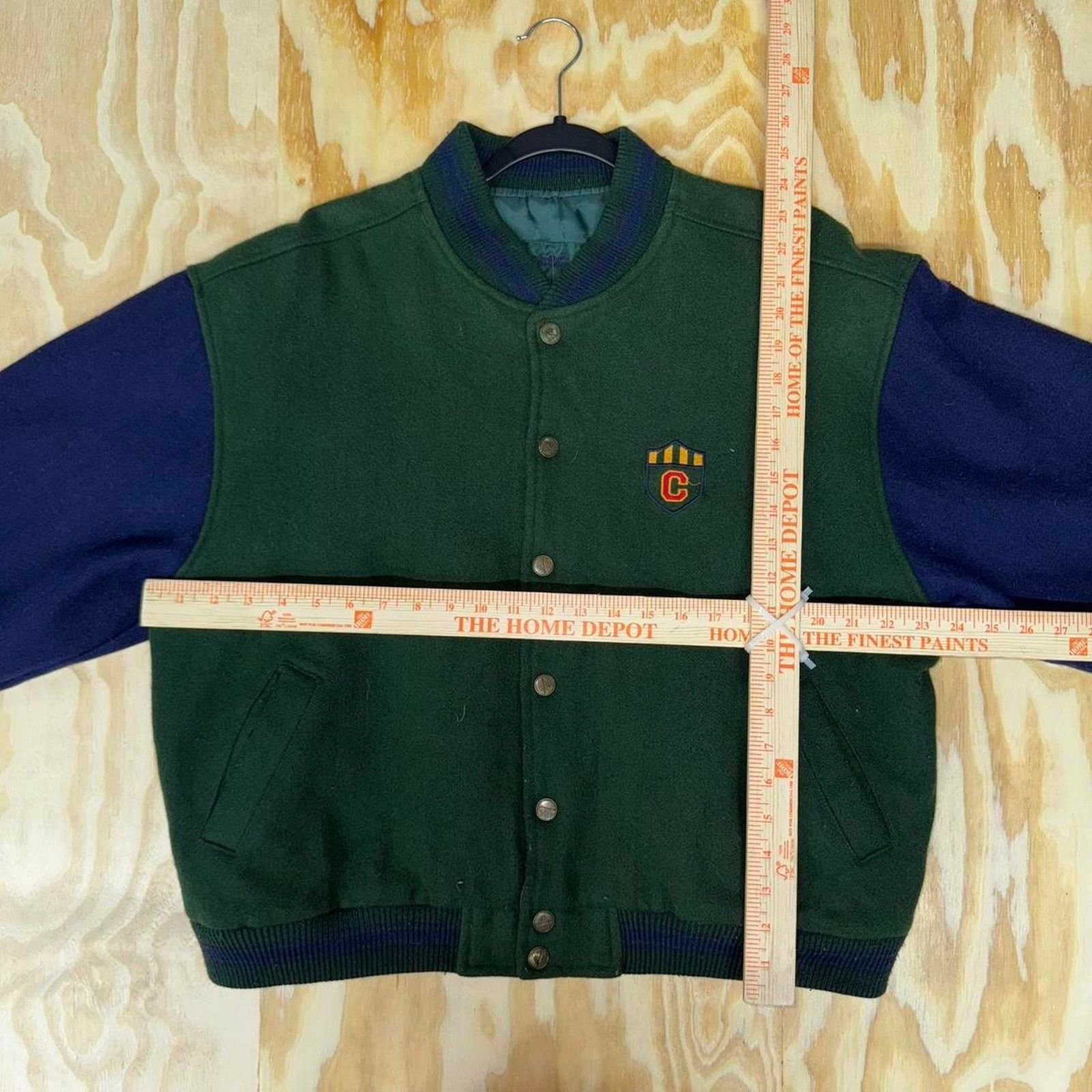 Vintage Vintage y2k essential C crest logo embroidered bomber jacket Size US L / EU 52-54 / 3 - 3 Thumbnail