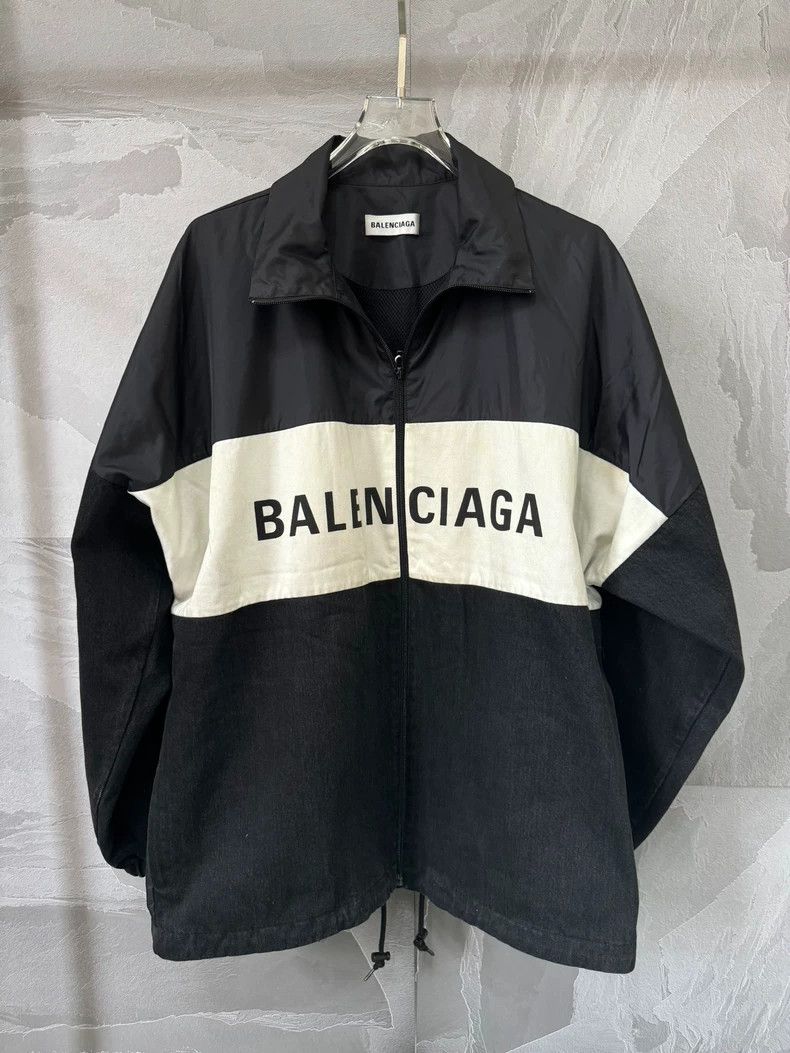 Balenciaga Balenciaga size 34 Denim tri-color patchwork logo jacket Size US XS / EU 42 / 0 - 1 Thumbnail
