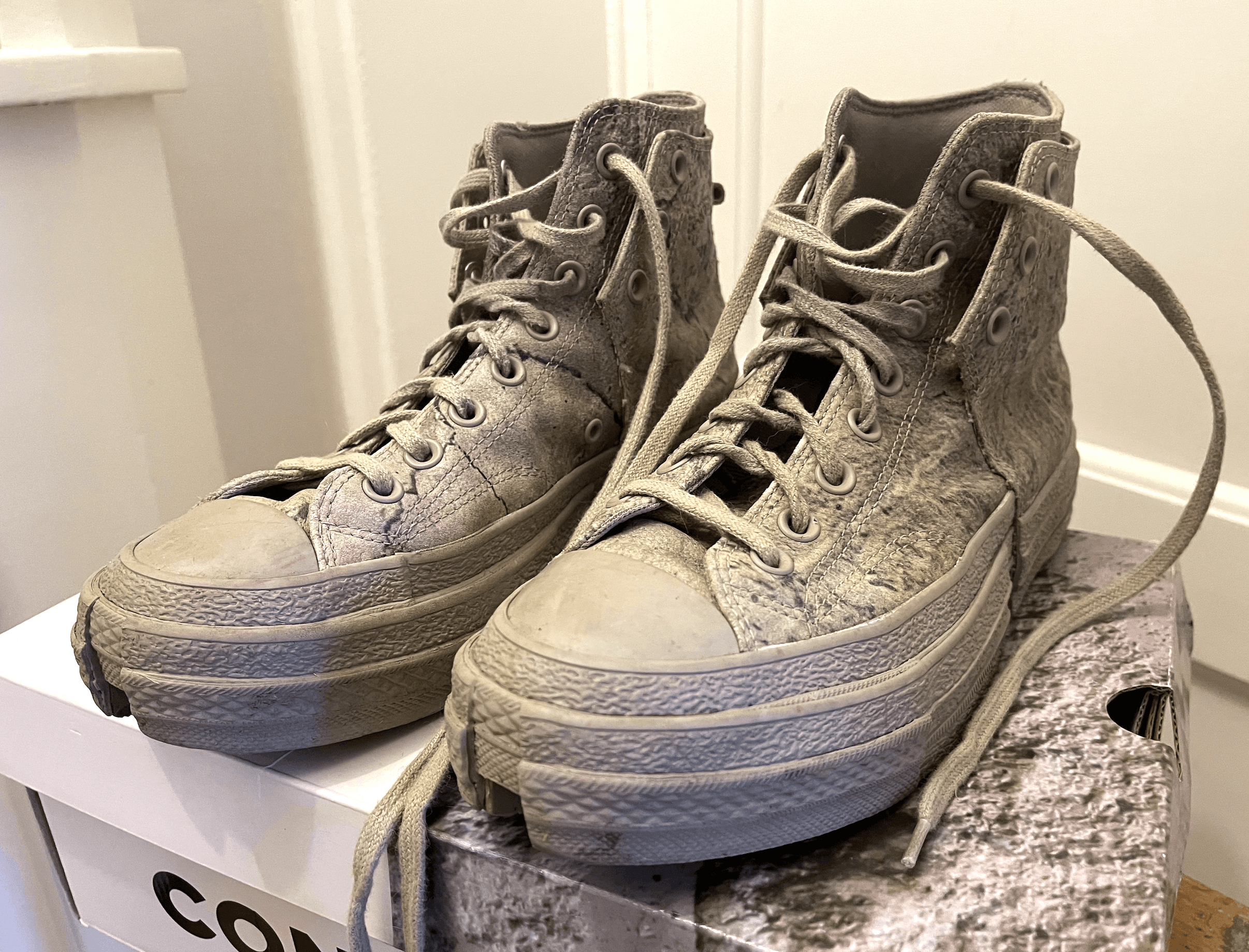 Feng Chen Wang Feng Chen Wang x Converse Chuck 2 in 1 Size US 8.5 / EU 41-42 - 1 Thumbnail