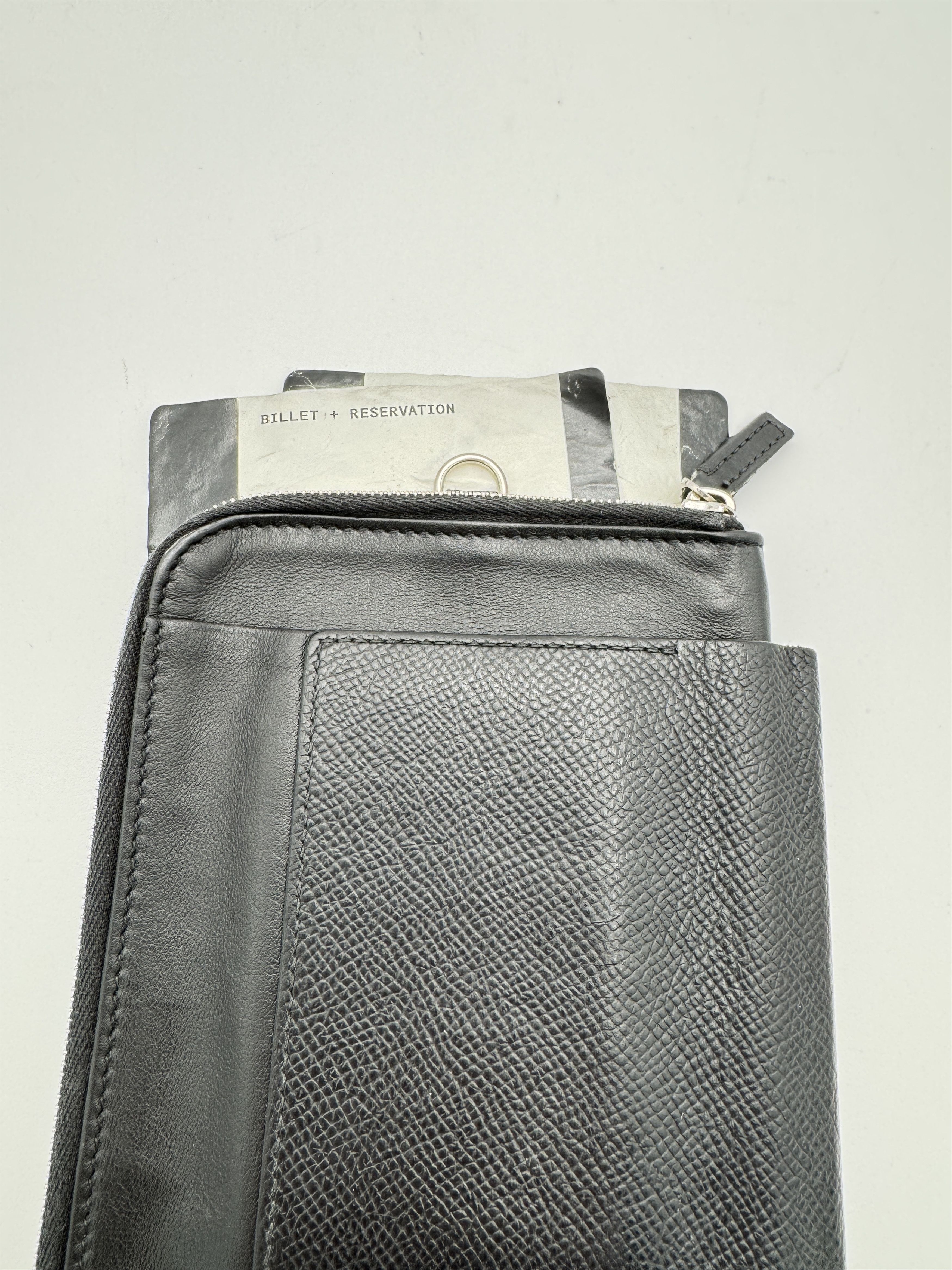 Balenciaga Balenciaga Two Ticket Passport Phone Holder Wallet Size ONE SIZE - 5 Thumbnail